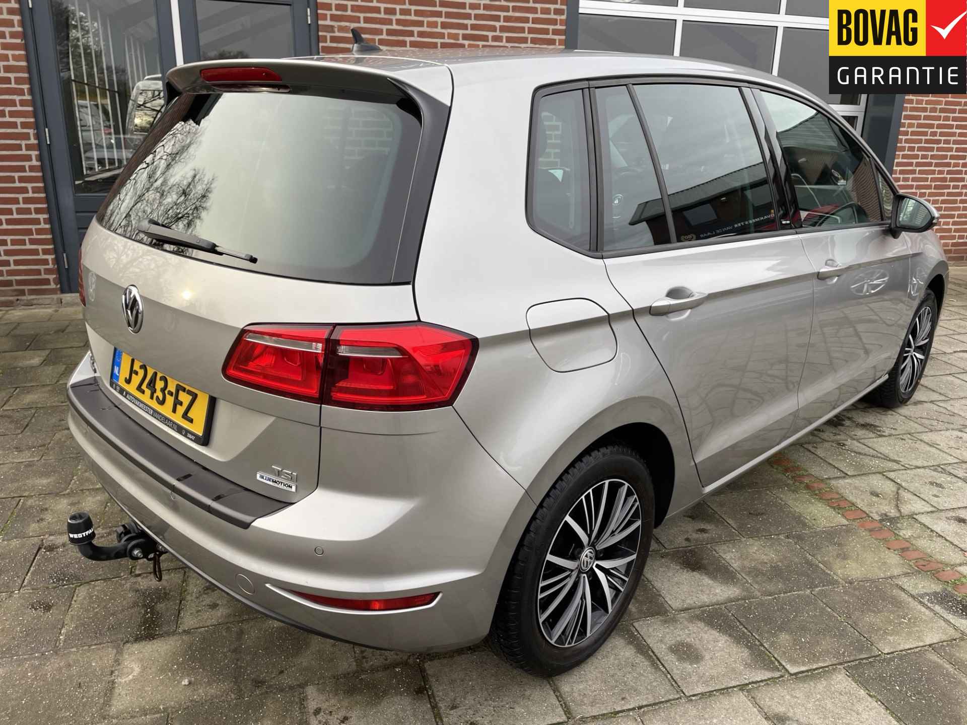 Volkswagen Golf Sportsvan 1.2 TSI ALLSTAR 110pk 4 cilinder motor ( Navigatie, Trekhaak, Adaptive Cruise control, PDC voor en achter) RIJKLAARPRIJS! - 30/47