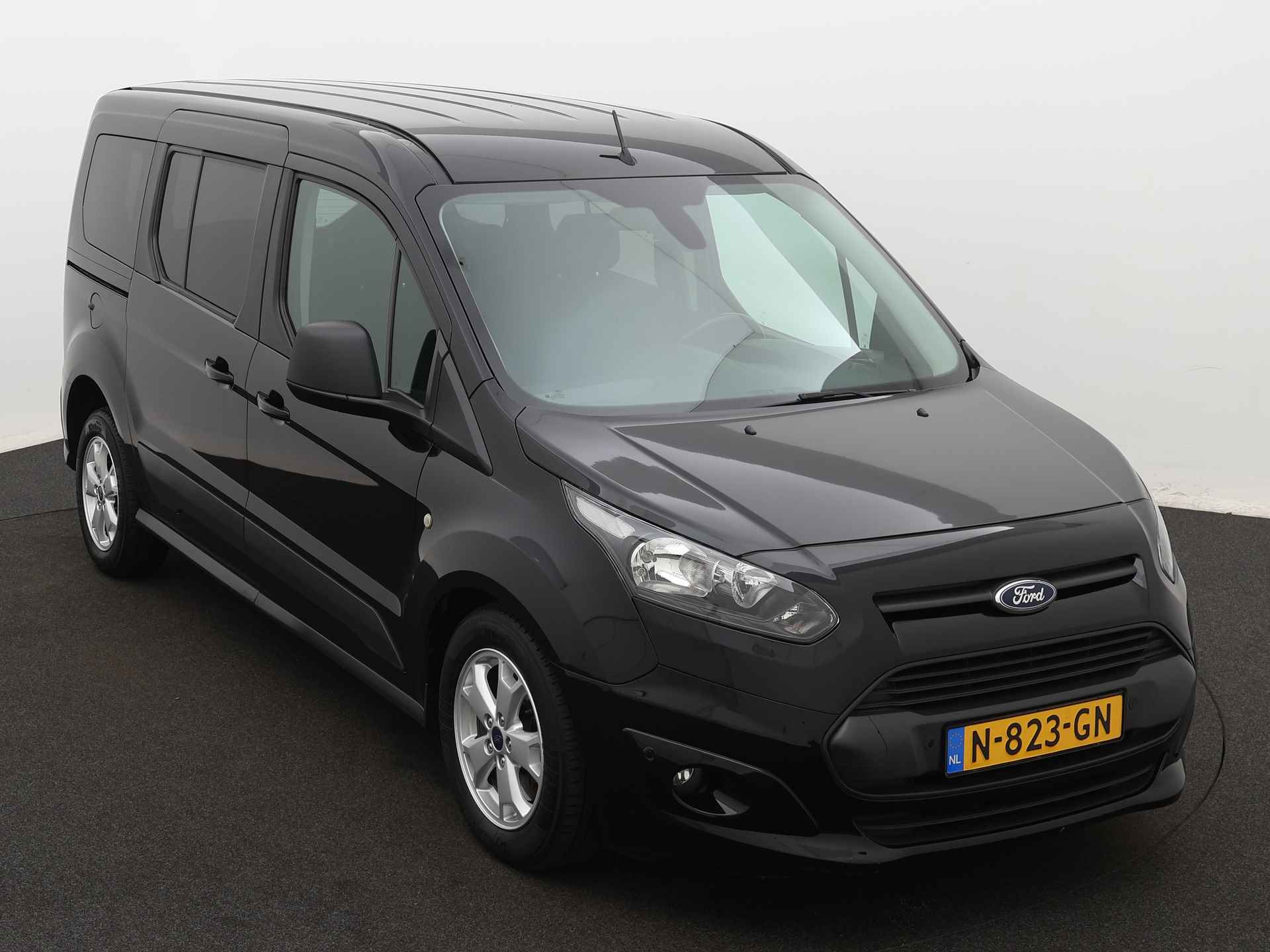 Ford Tourneo AUTOMAAT Connect Grand 1.6 Titanium Direct leverbaar! Rolstoeauto 5 + 1 - 24/37