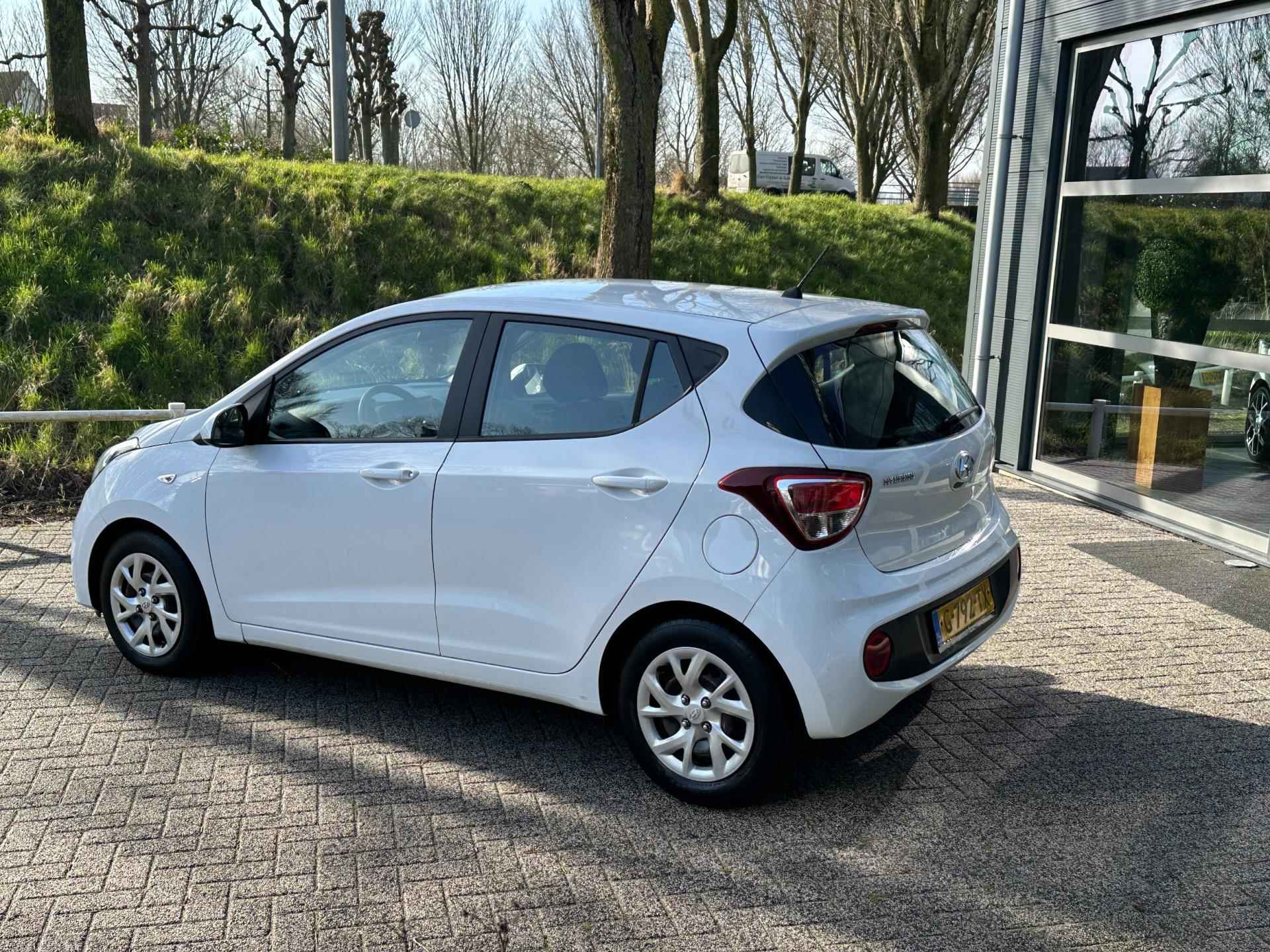 Hyundai I10 1.0i Comfort airco - cruise control 41000km !!! - 4/22