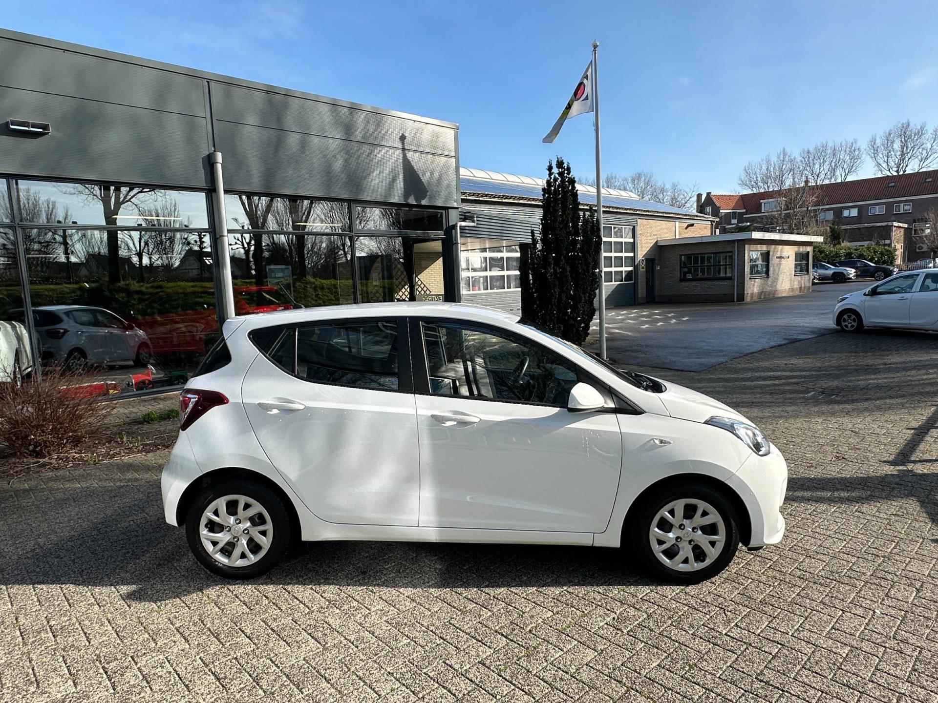 Hyundai I10 1.0i Comfort airco - cruise control 41000km !!! - 7/22