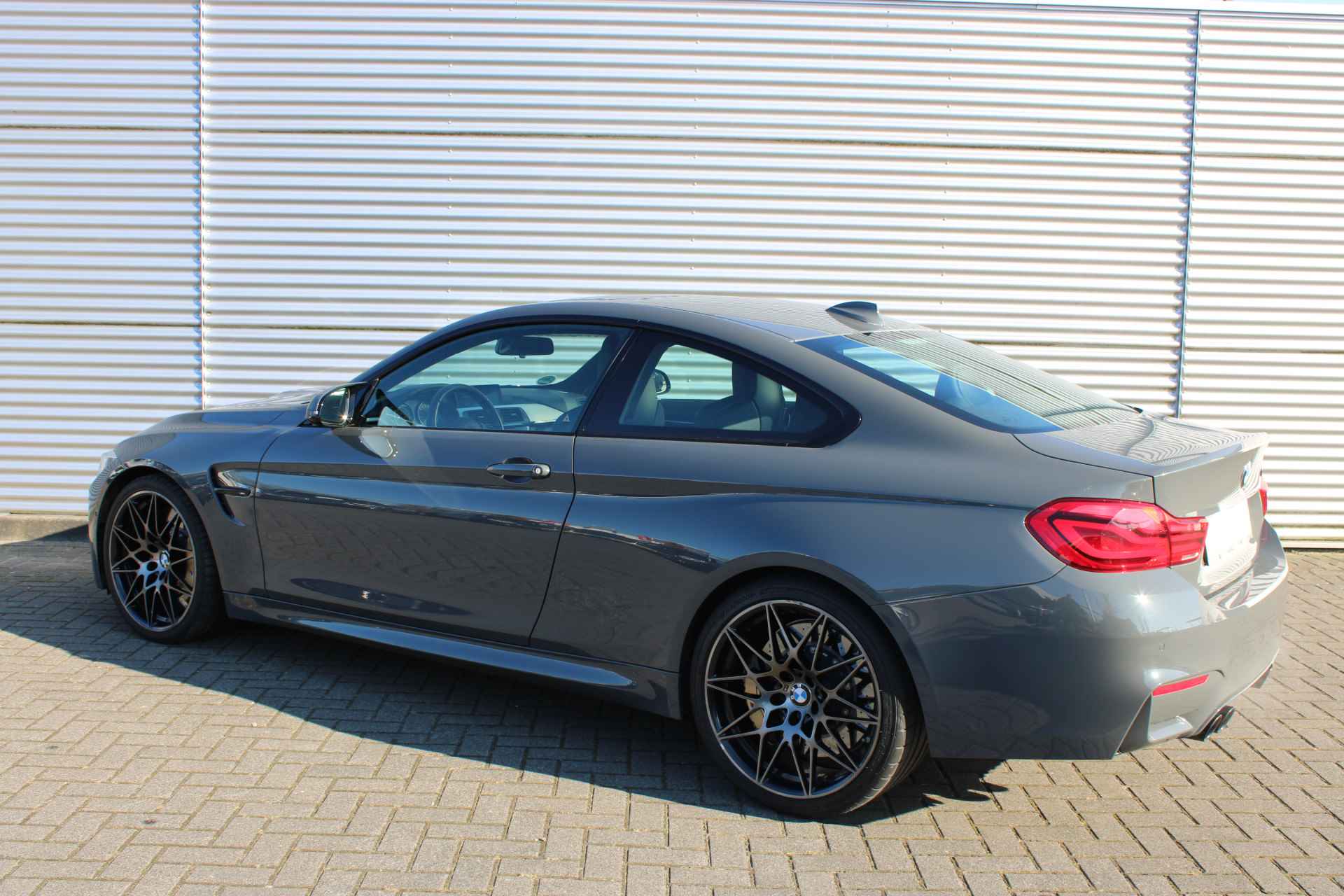 BMW 4 Serie Coupé M4 Competition High Executive Automaat / Schuif-kanteldak / Achteruitrijcamera / M Carbon-keramisch remmen / Adaptieve LED / Head-Up / Adaptief M onderstel / Comfort Access - 6/26