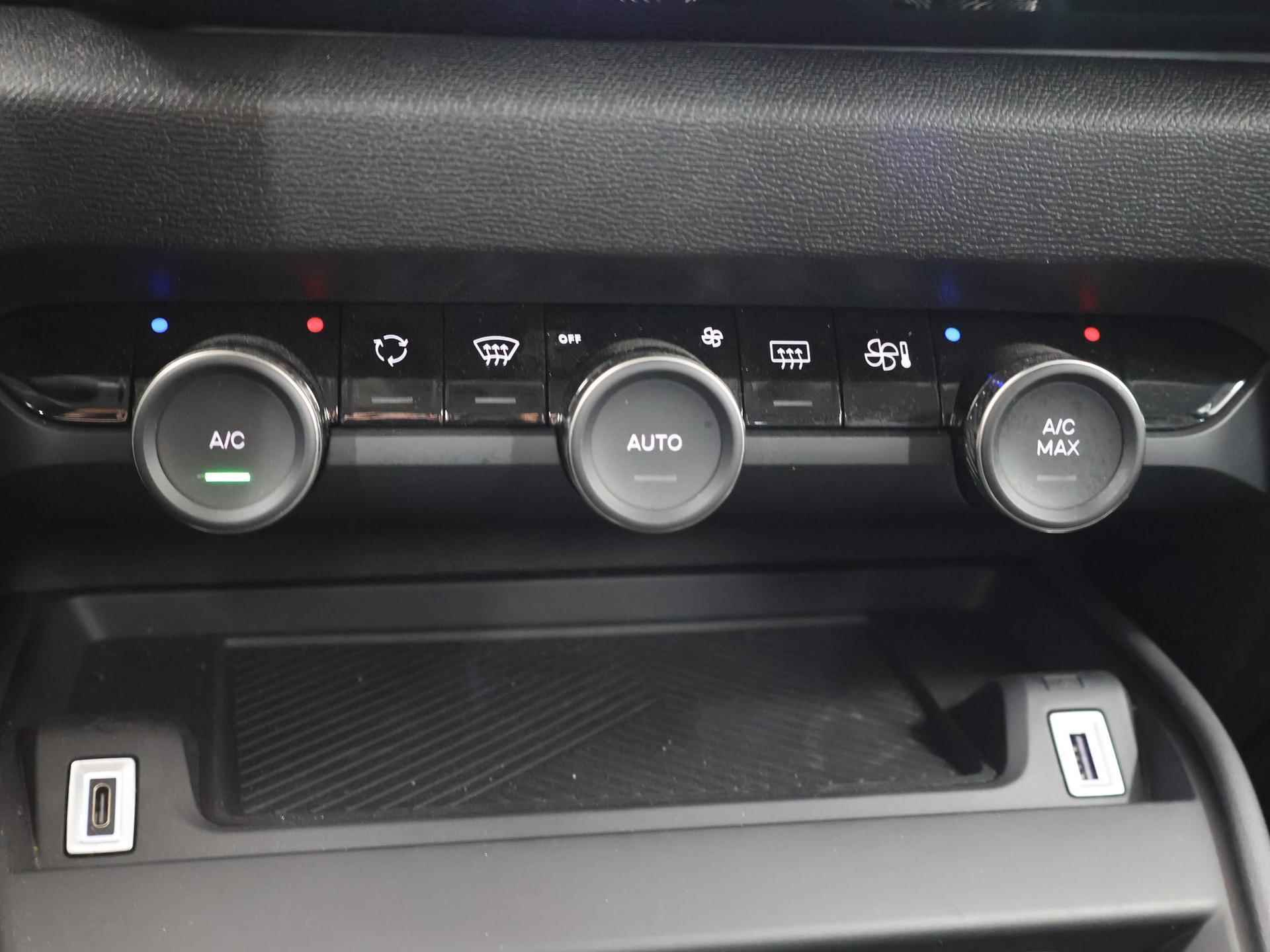 Citroen Ë-C4 Feel Pack 50 kWh | Navigatie | Keyless go | Climate Control | Parkeercamera | Head Up | Cruise Control Adaptief | Apple CarPlay/Android Auto | DAB | - 25/41