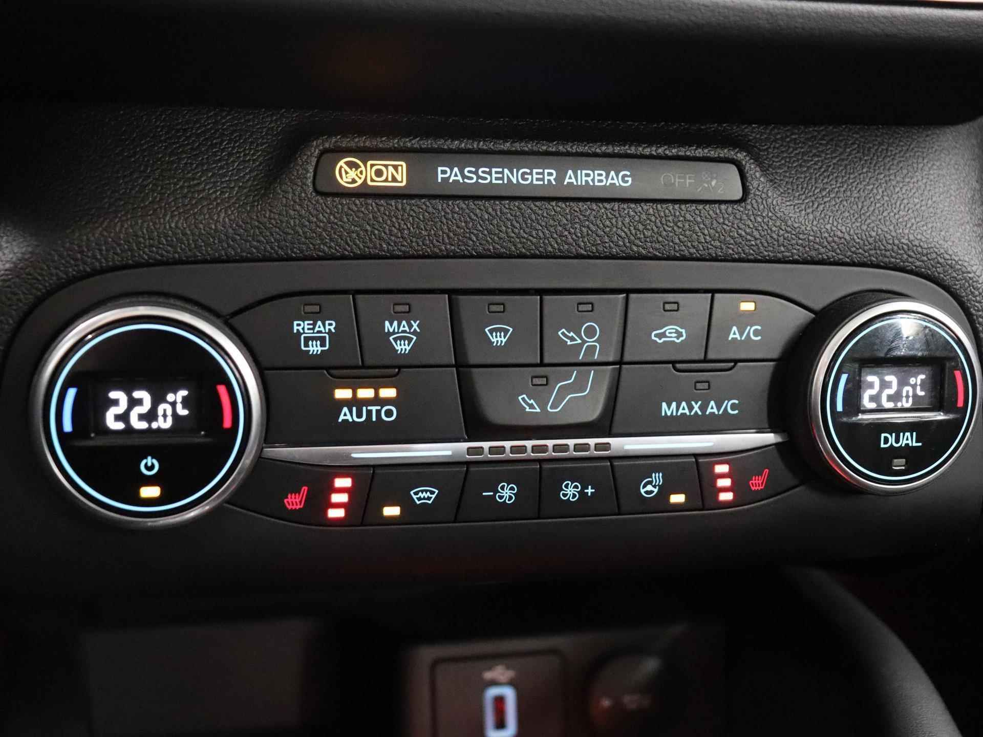 Ford Focus Vignale 1.5 Ecoboost 150PK Automaat | Navigatiesysteem | Stuur/Stoelverwarming | Voorruitverwarming | Schuif/Kantel dak | Lederen Interieur | Apple Carplay/Android Auto | - 20/35