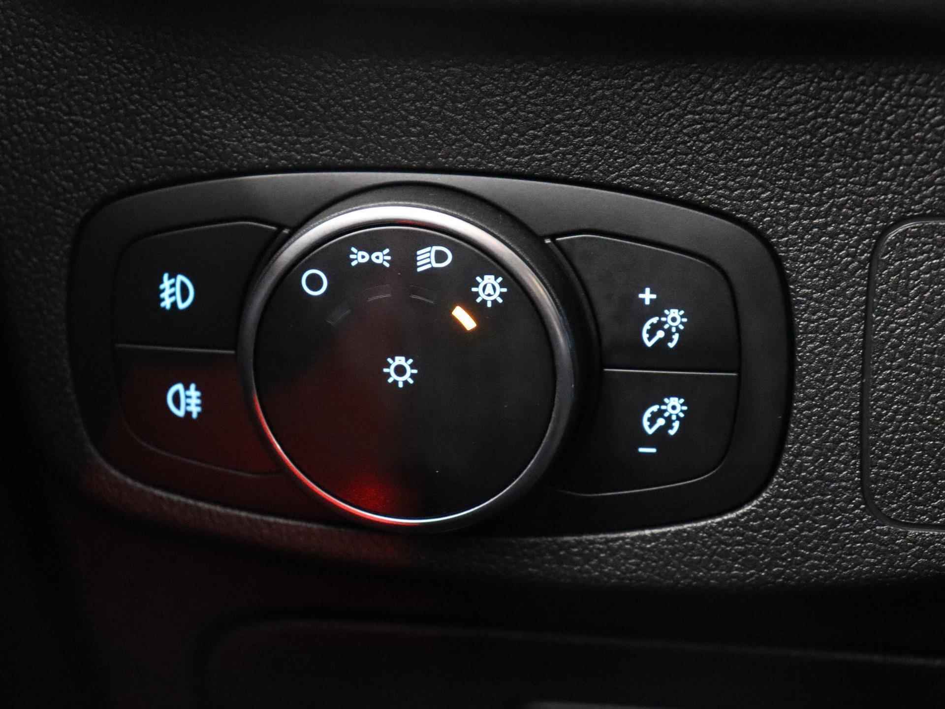 Ford Focus Vignale 1.5 Ecoboost 150PK Automaat | Navigatiesysteem | Stuur/Stoelverwarming | Voorruitverwarming | Schuif/Kantel dak | Lederen Interieur | Apple Carplay/Android Auto | - 30/35