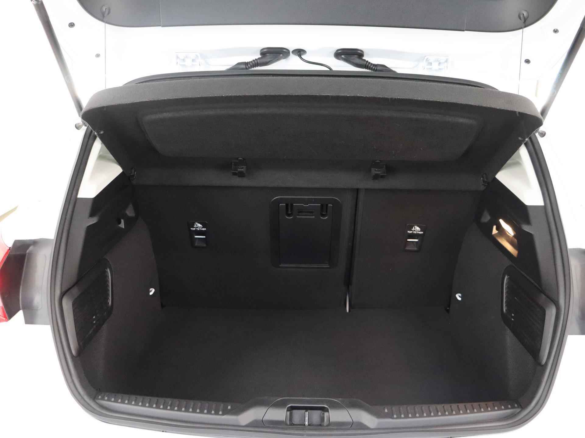 Ford Focus Vignale 1.5 Ecoboost 150PK Automaat | Navigatiesysteem | Stuur/Stoelverwarming | Voorruitverwarming | Schuif/Kantel dak | Lederen Interieur | Apple Carplay/Android Auto | - 33/35