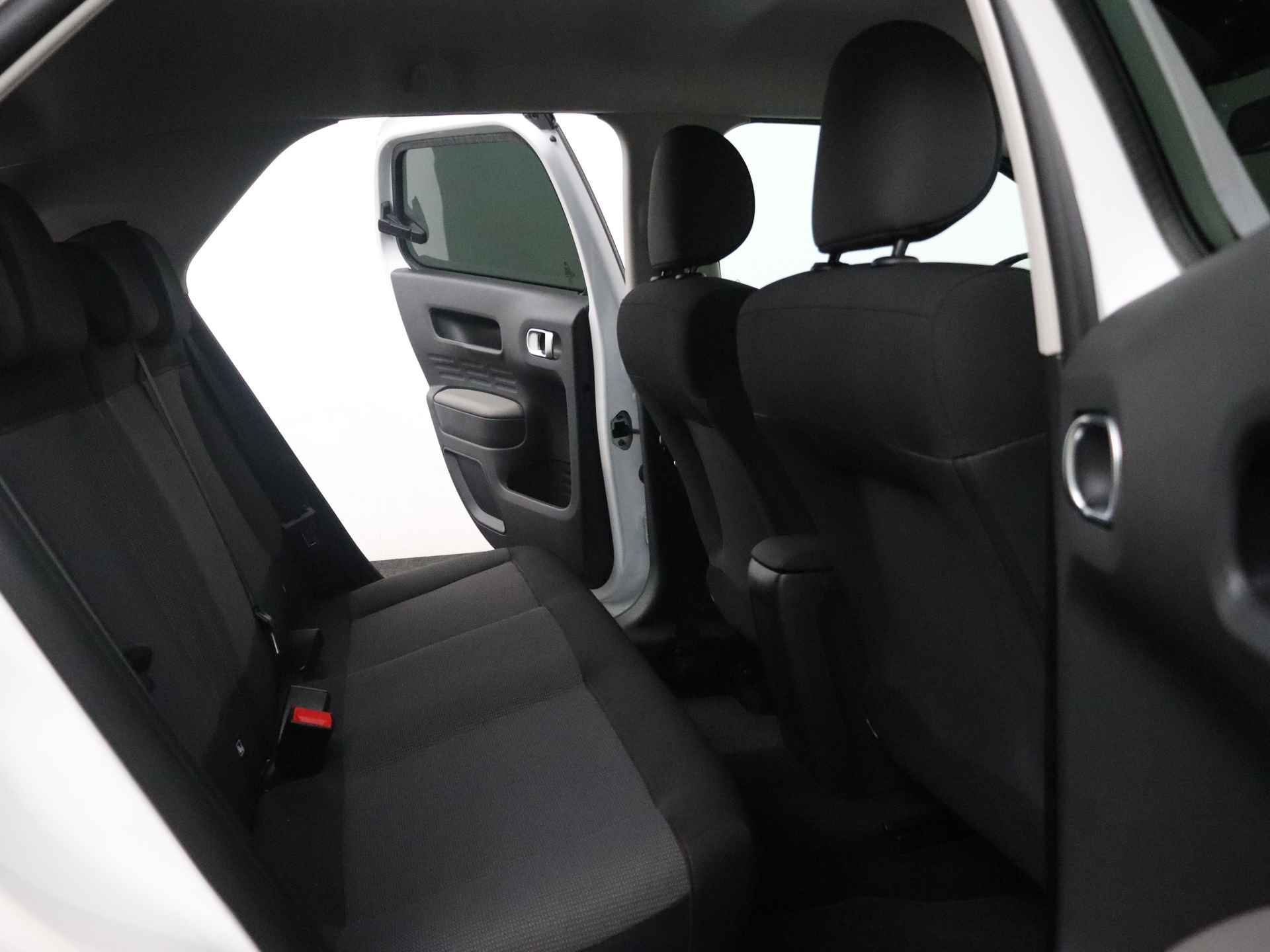 Citroën C4 Cactus PureTech 110pk Business | Rijklaar | Navigatie | Parkeersensoren | - 9/25