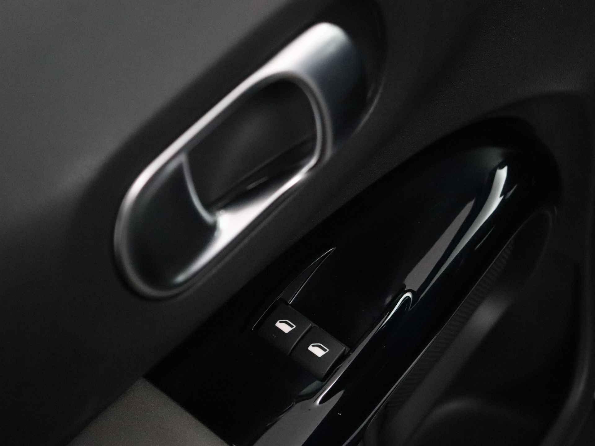 Citroën C4 Cactus PureTech 110pk Business | Rijklaar | Navigatie | Parkeersensoren | - 23/25