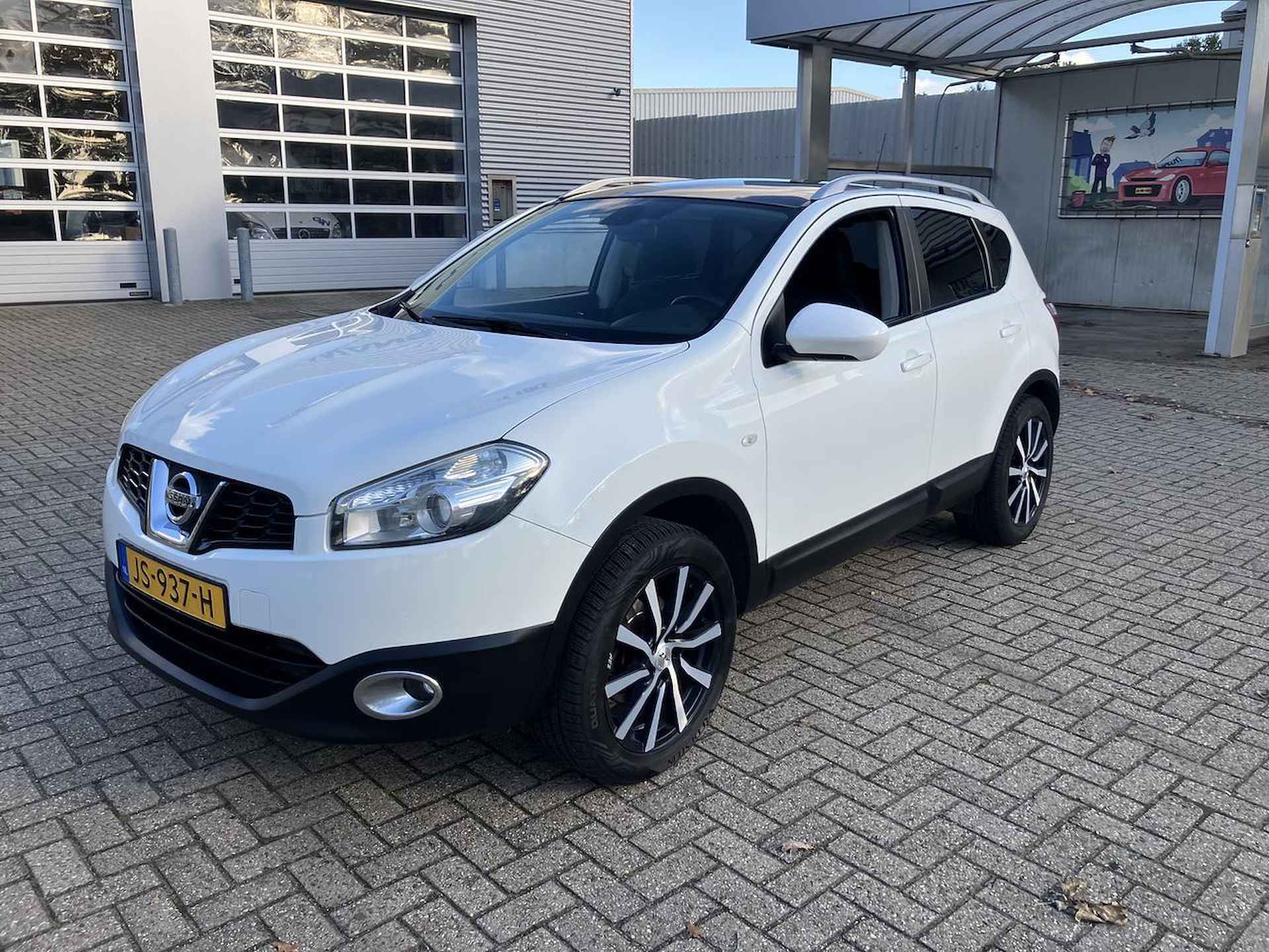 Nissan QASHQAI 1.6 CONNECT EDITION TREKHAAK - 2/11