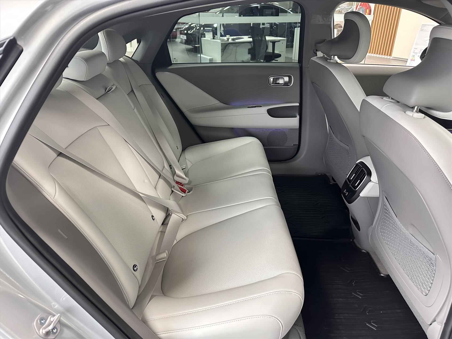 Hyundai Ioniq 6 77,4 kWh 229pk RWD Lounge | DAB+ | Apple Carplay | Bose Premium Sound | - 14/29