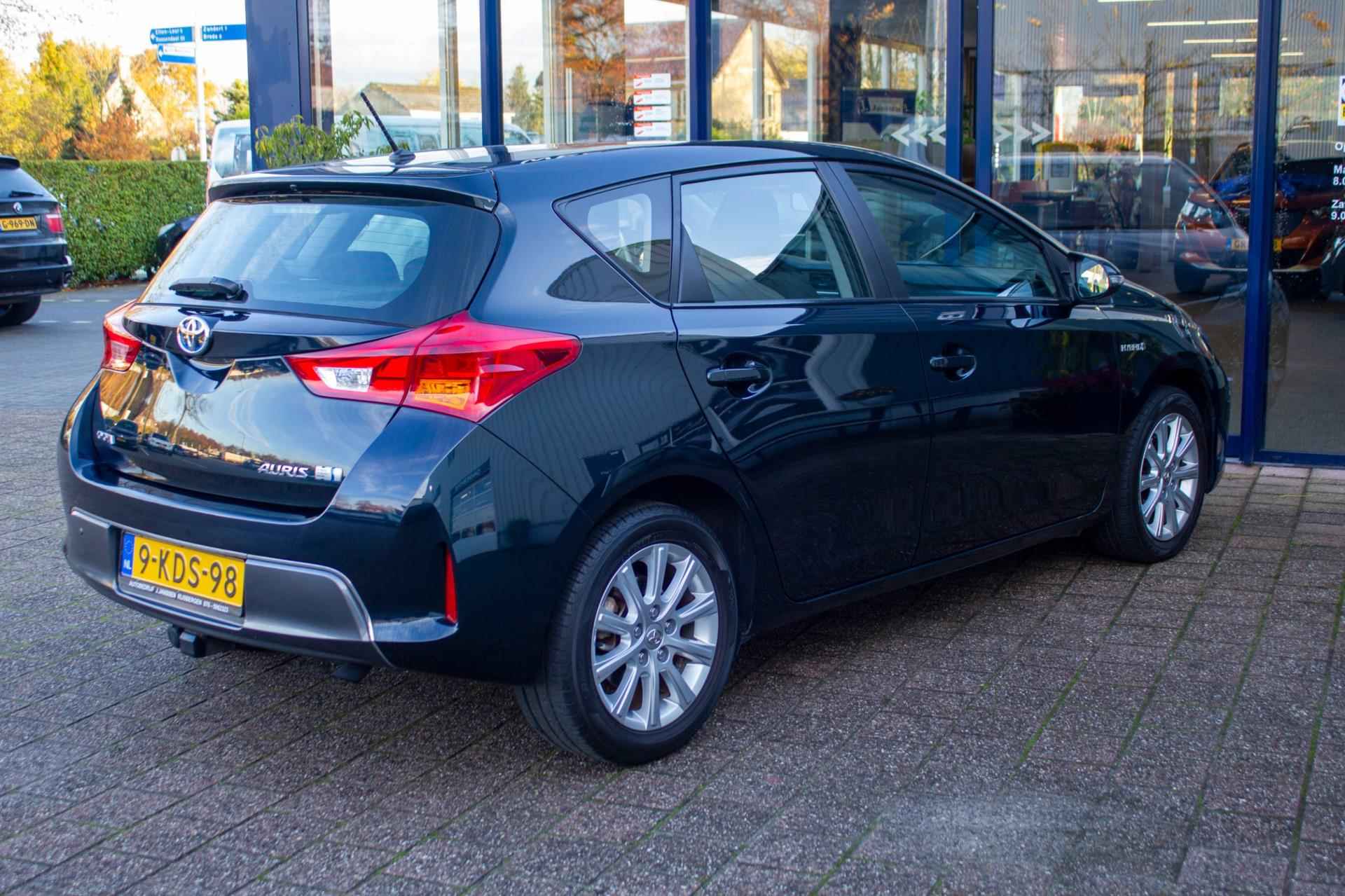 Toyota Auris 1.8 Hybrid Aspiration | Prijs rijklaar incl. 12 mnd garantie | 1e EIg. Afn Thaak Navi Camera - 2/46