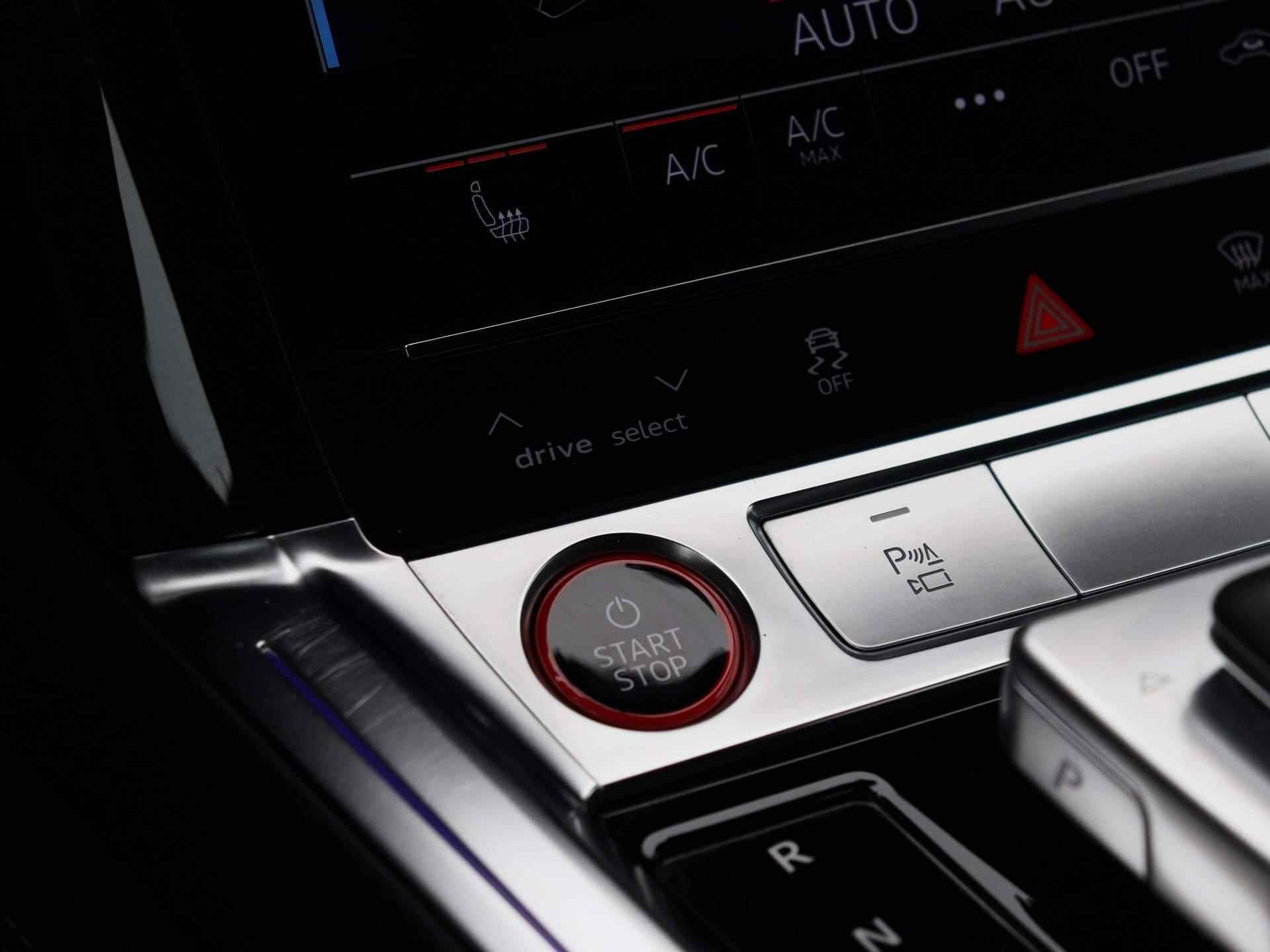 Audi e-tron Sportback S quattro 95 kWh 500 PK | Navigatie | 22 Inch wielen | Remzadels Rood | S-Sportstoelen | Optiek zwart pakket | Airco | Camera | - 23/52