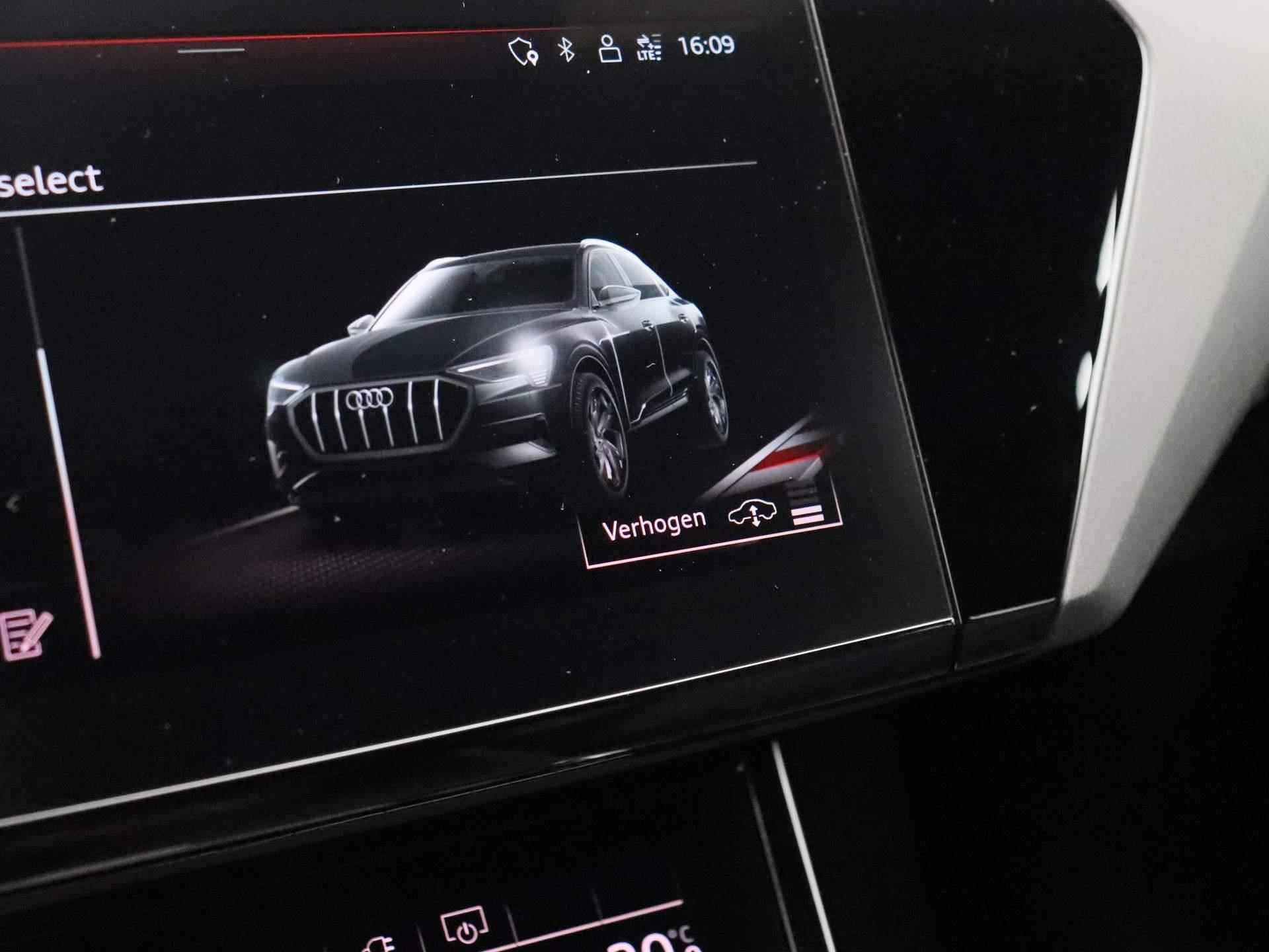 Audi e-tron Sportback S quattro 95 kWh 500 PK | Navigatie | 22 Inch wielen | Remzadels Rood | S-Sportstoelen | Optiek zwart pakket | Airco | Camera | - 37/52