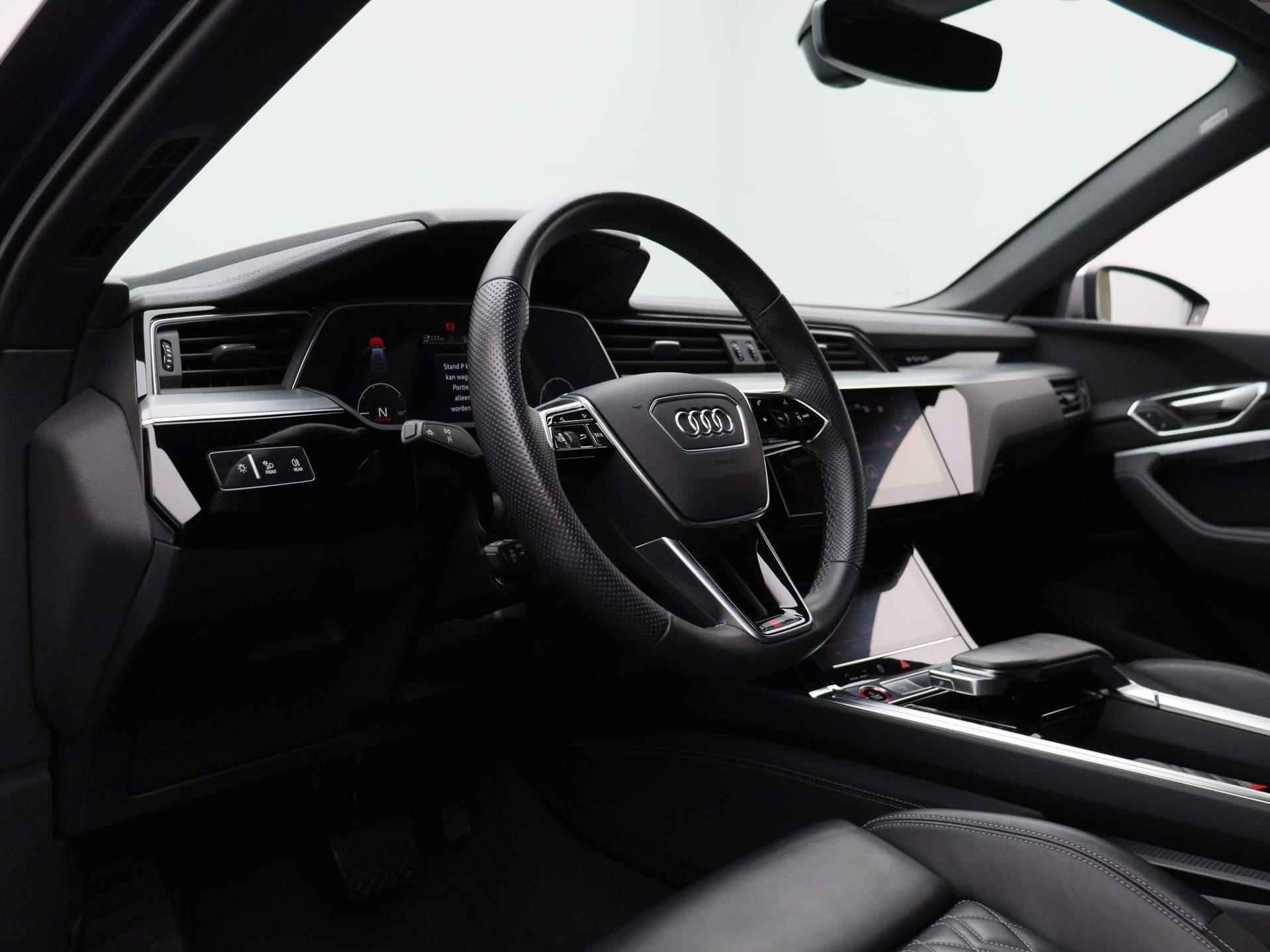 Audi e-tron Sportback S quattro 95 kWh 500 PK | Navigatie | 22 Inch wielen | Remzadels Rood | S-Sportstoelen | Optiek zwart pakket | Airco | Camera | - 42/52