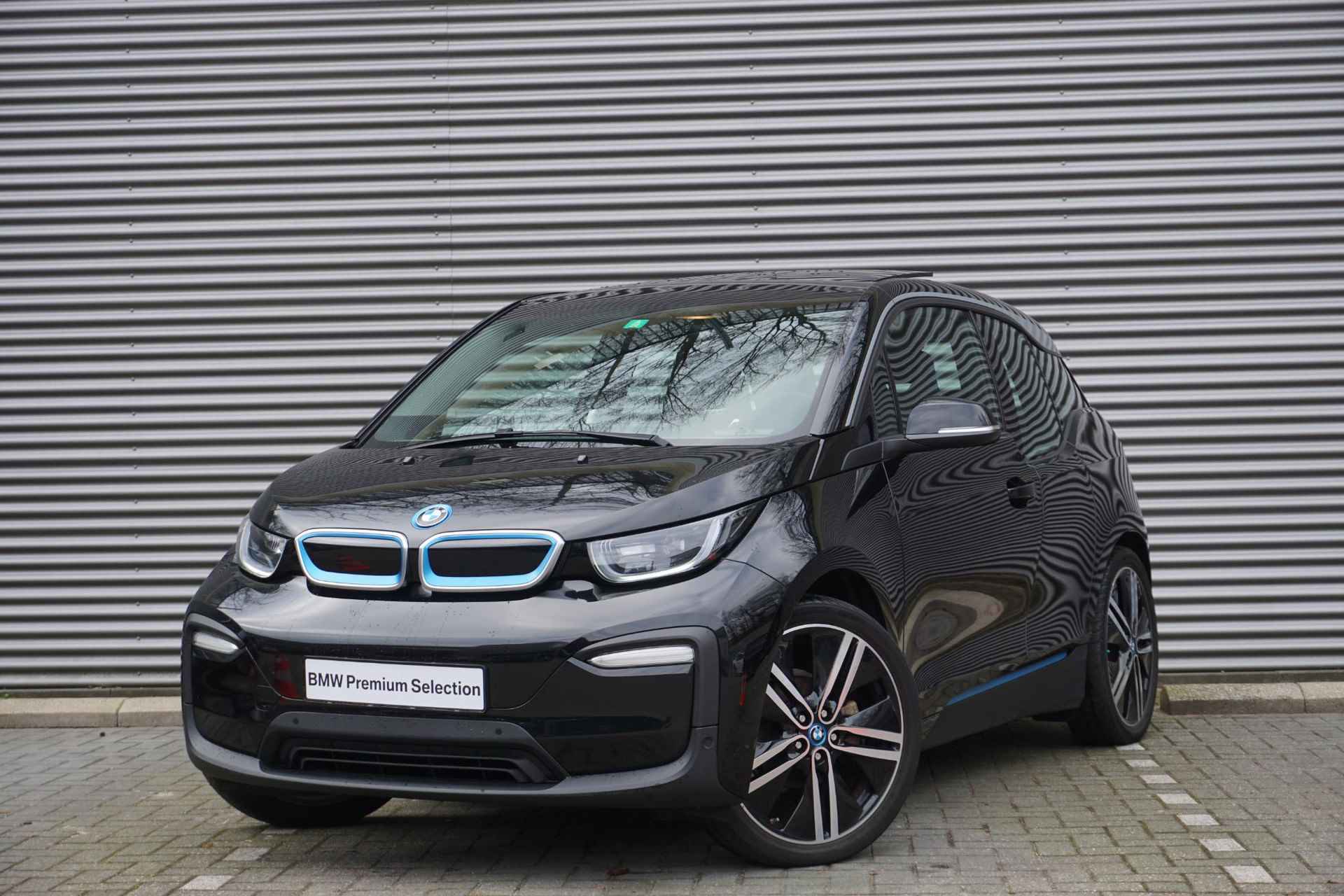 BMW i3 120Ah 42 kWh Parkeerpakket | Comfort pack advanced | Connectivity Pakket | Executive Edition - 33/33