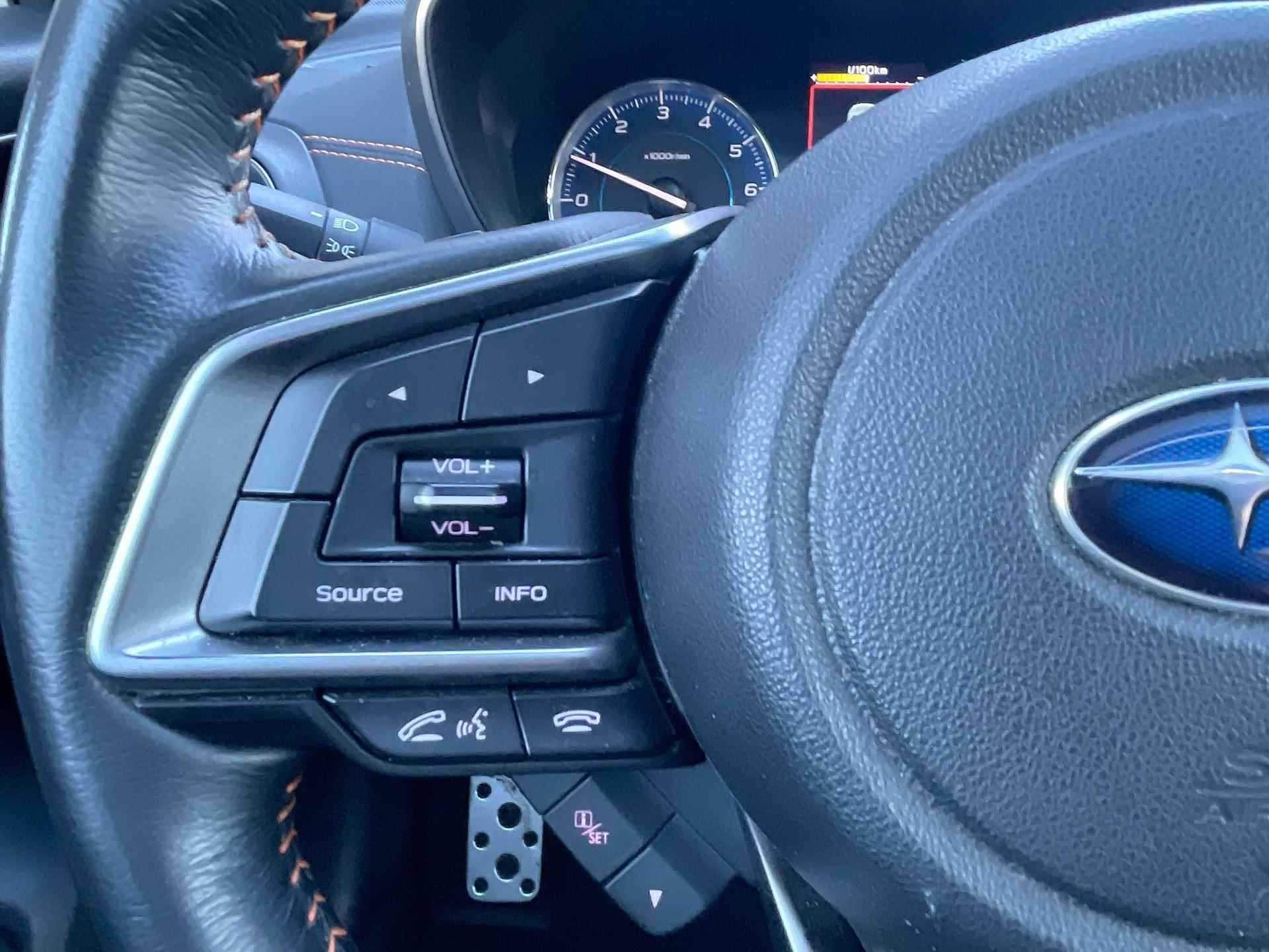 Subaru XV 2.0i e-BOXER Premium Lederen Interieur Schuifkanteldak  LED Adaptieve Cruise org. NLD Auto - 29/35