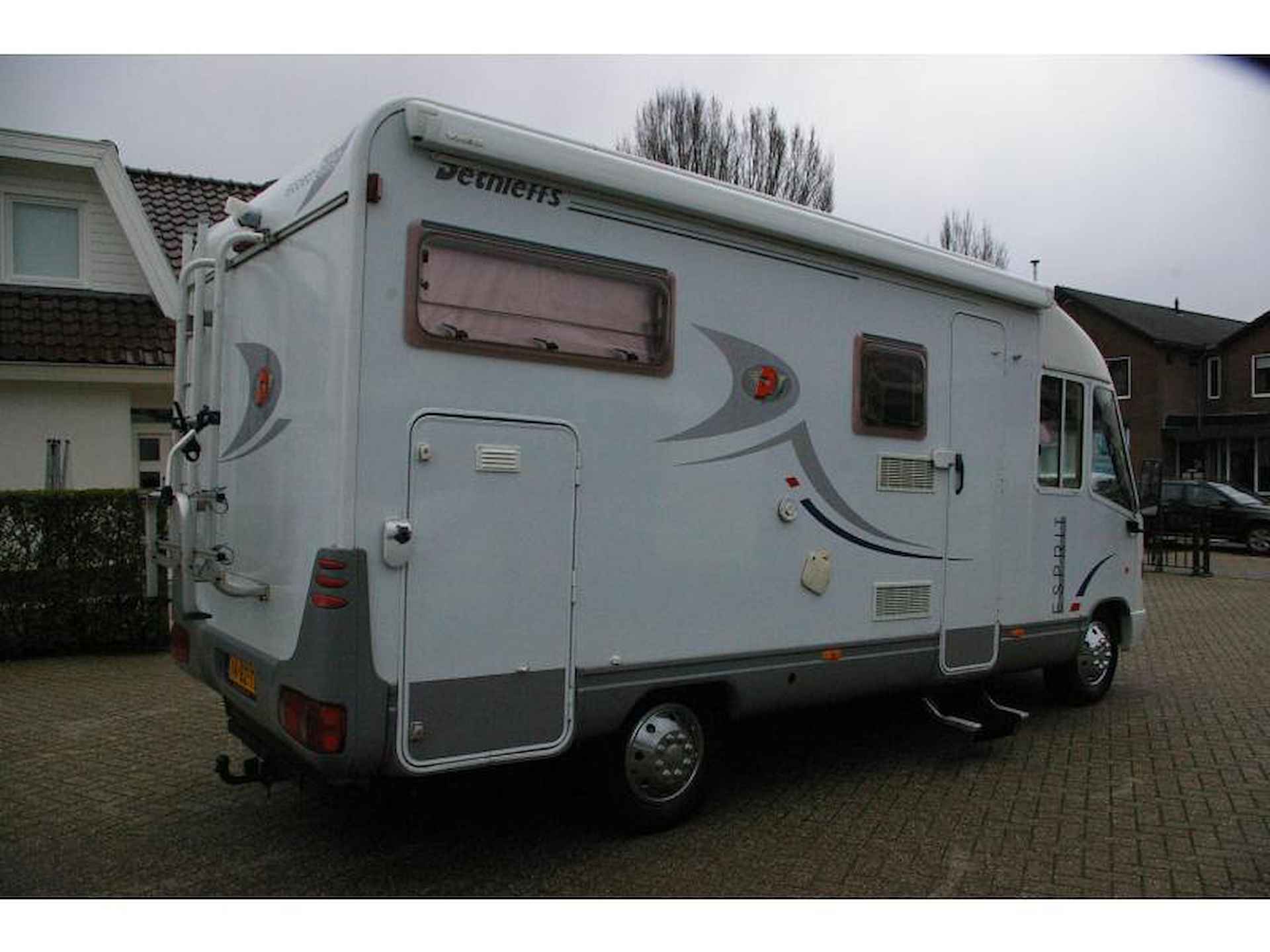 Dethleffs Globetrotter  Dwarsbed, Garage,2x airco - 3/20