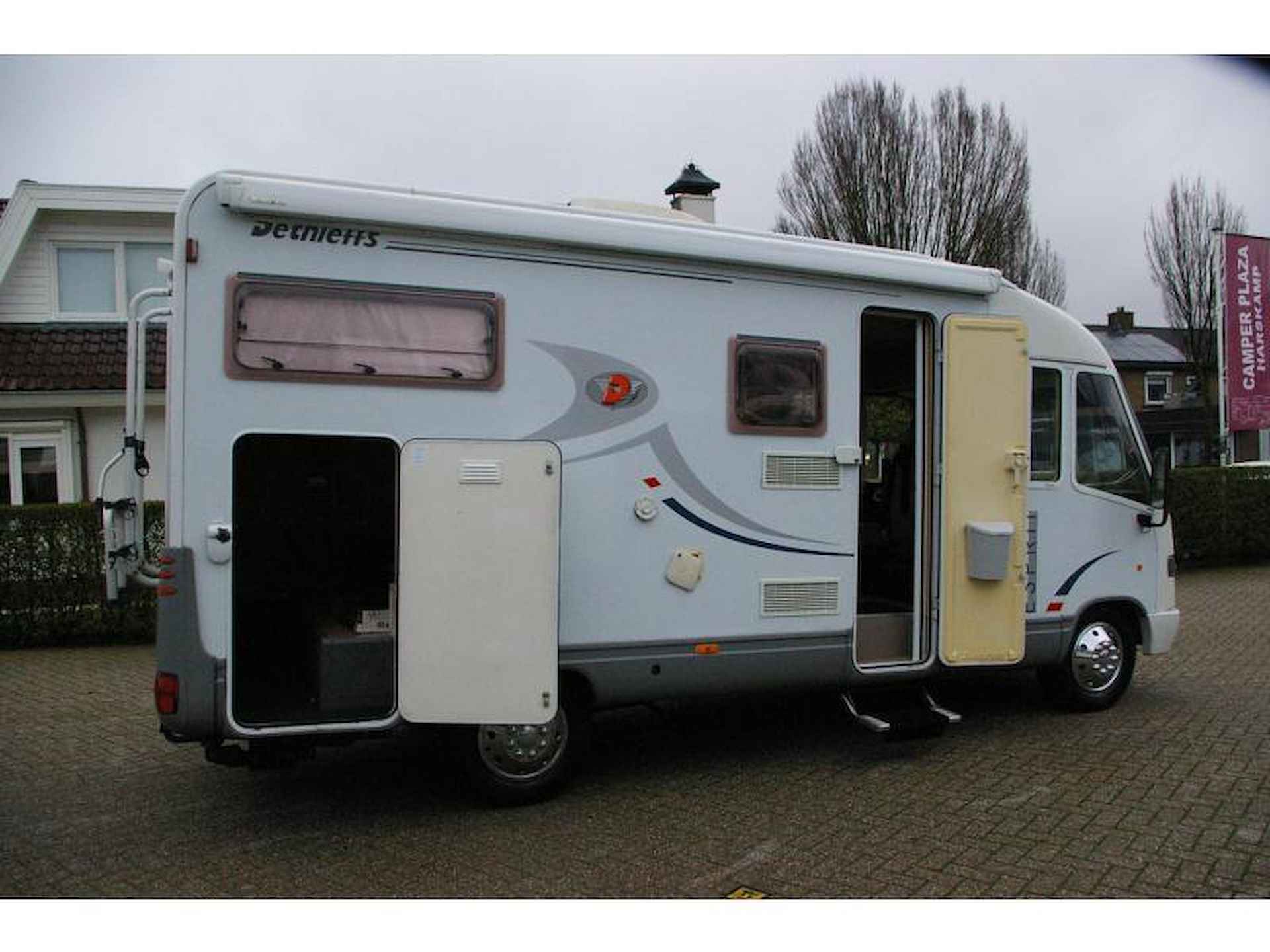 Dethleffs Globetrotter  Dwarsbed, Garage,2x airco - 6/20