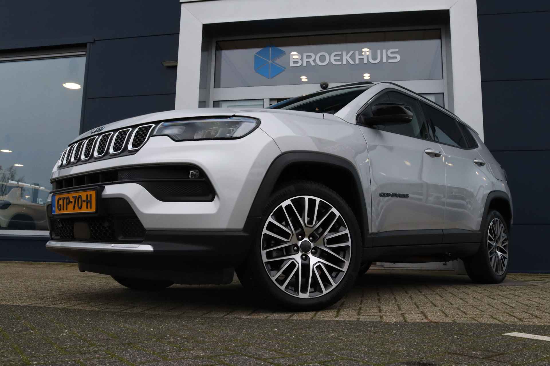 Jeep Compass 4xe 190-PK Plug-in Hybrid Electric Night Eagle | Schuif/kantel dak | Stuur + Stoelverwarming | Camera | Elektr. klep | ACC - 7/40