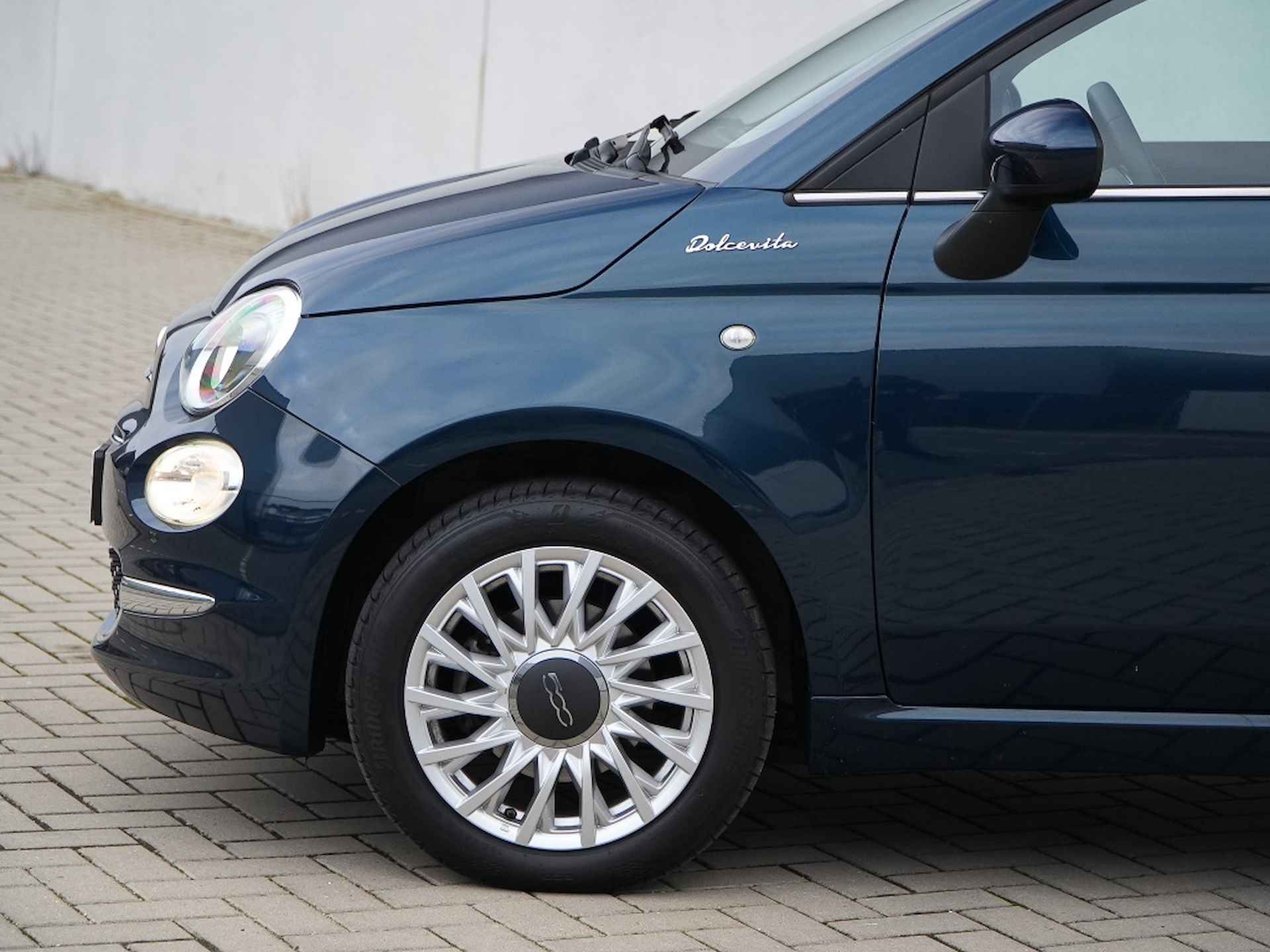 Fiat 500 1.0 Hybrid 70 PK Dolcevita | Carplay | Cruise | PDC | 15" - 10/29