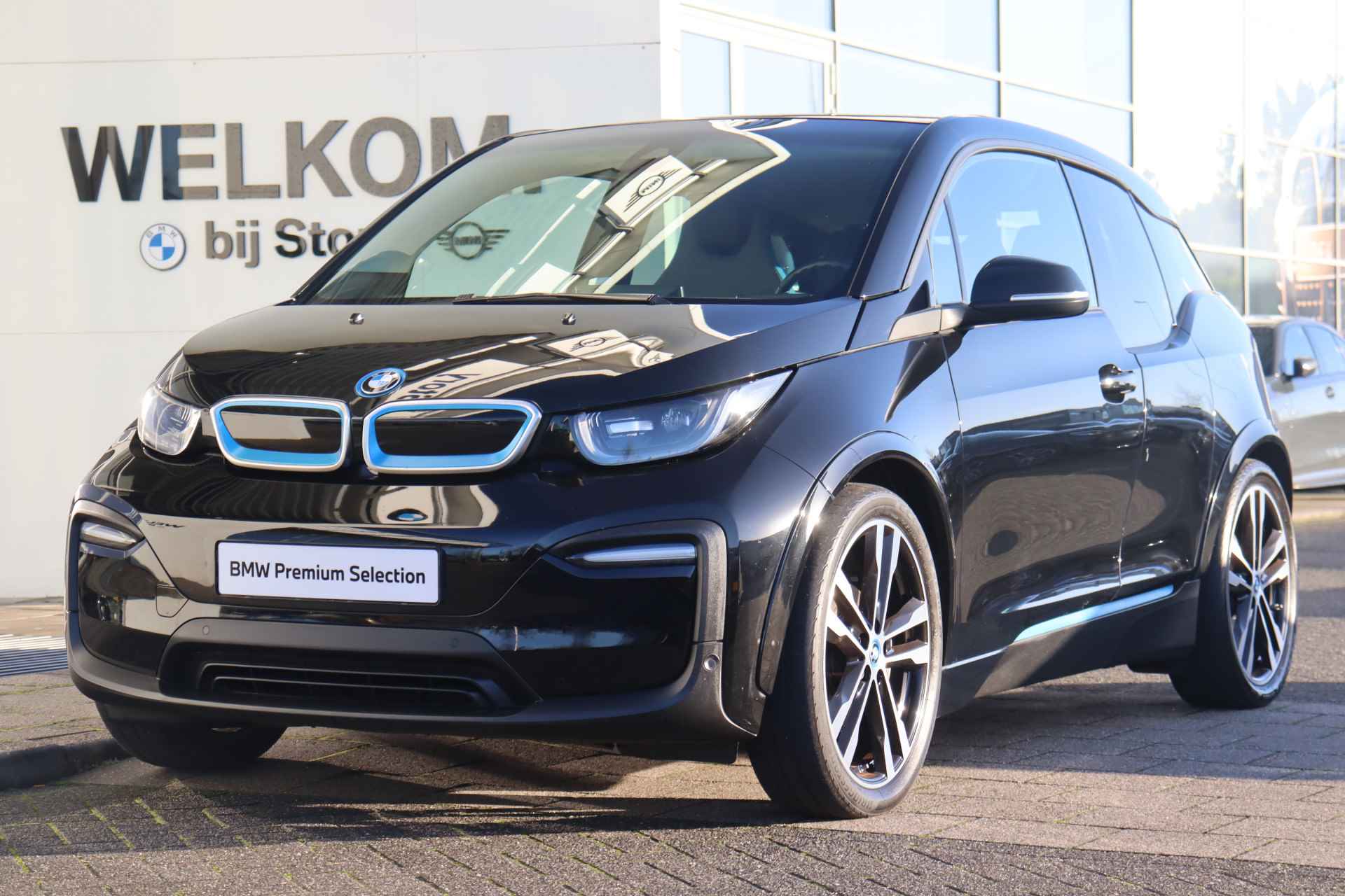 BMW i3 Business / Sportpakket / Achteruitrijcamera / Stoelverwarming / Cruise Control / Extra getint glas achter / Navigatie Professional - 8/28