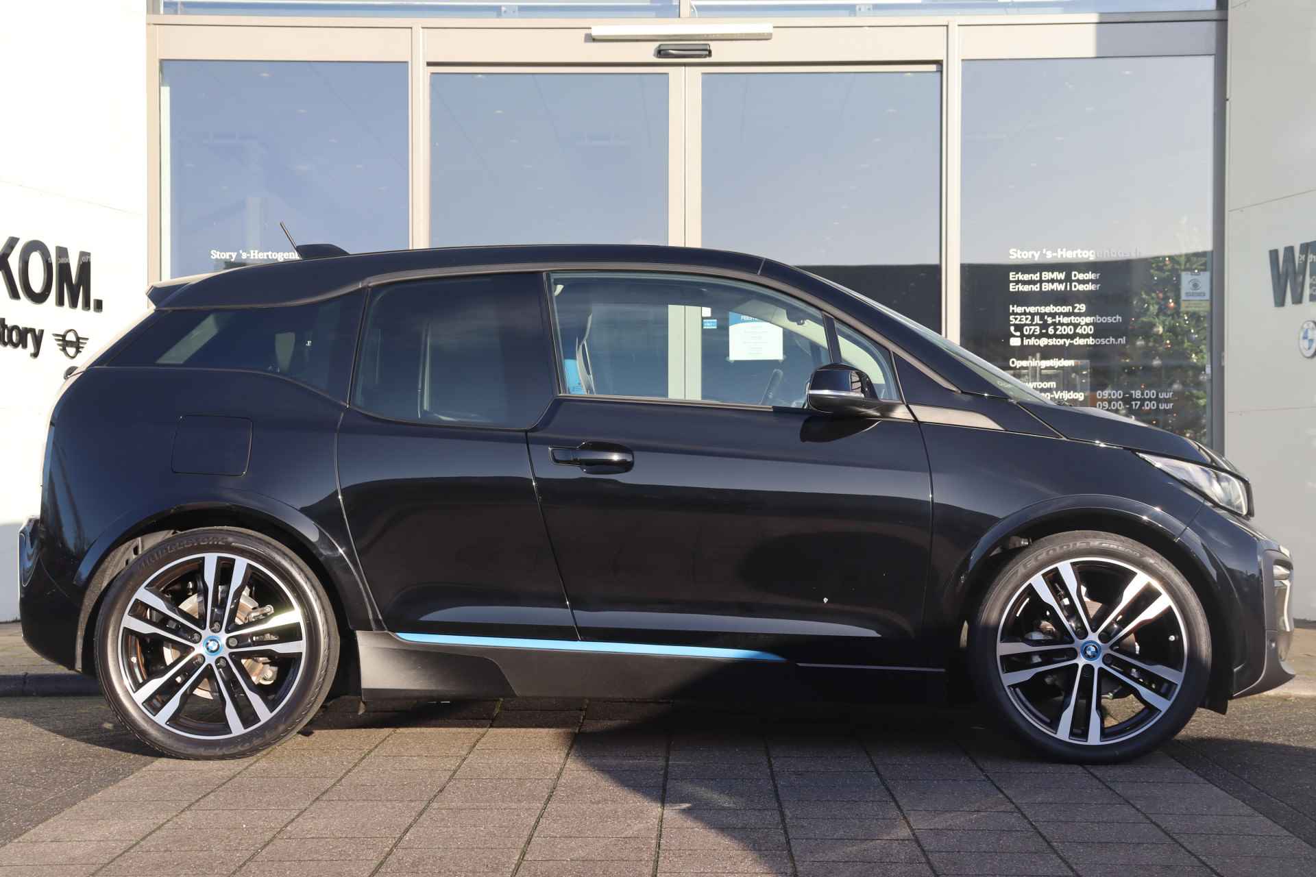 BMW i3 Business / Sportpakket / Achteruitrijcamera / Stoelverwarming / Cruise Control / Extra getint glas achter / Navigatie Professional - 12/28