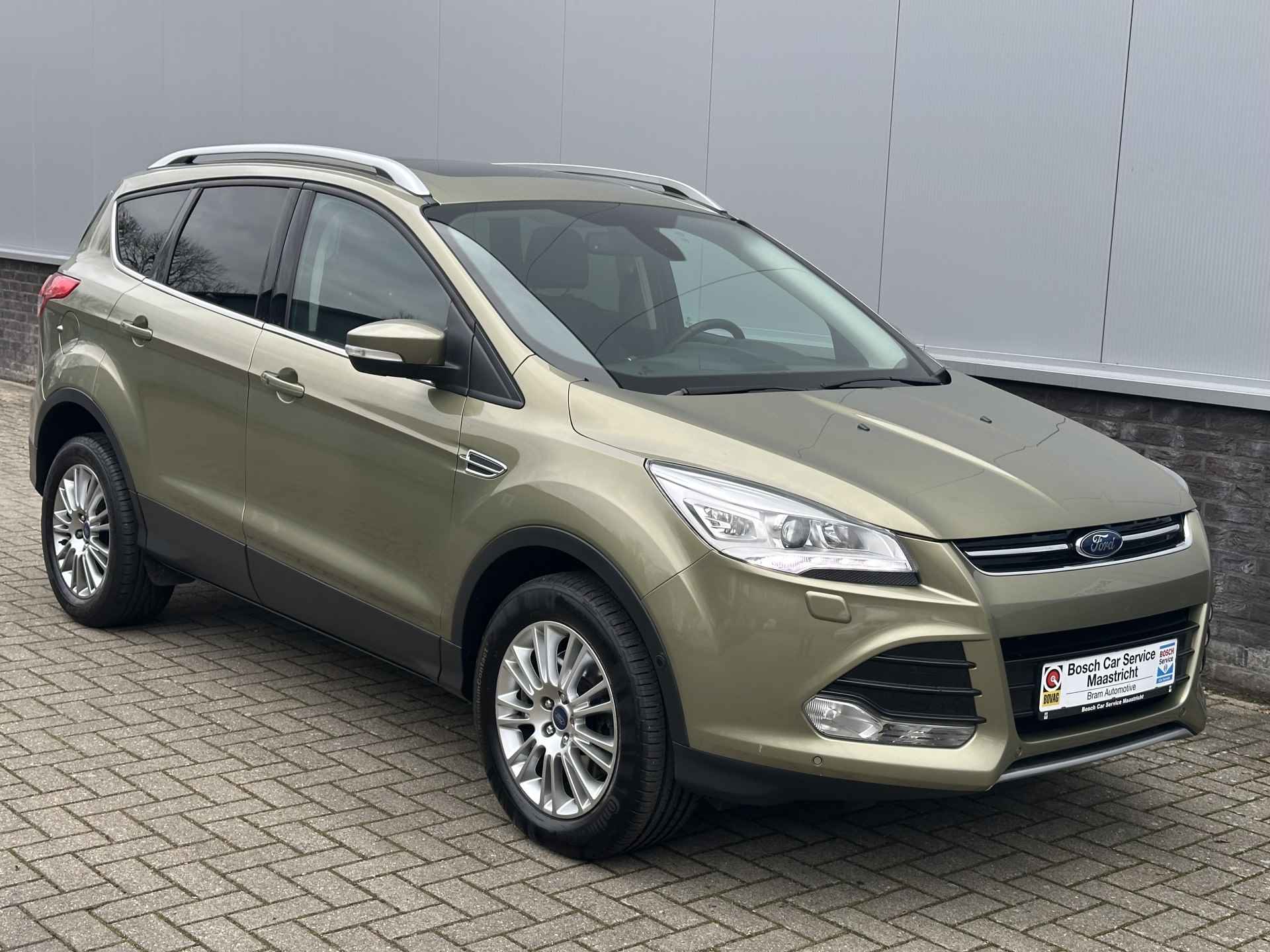 Ford Kuga 1.6 Titanium Plus 4WD | Panorama | 1ste Eigenaar | Volledige Historie | Cruise en Climate control | Winter pakket - 3/38