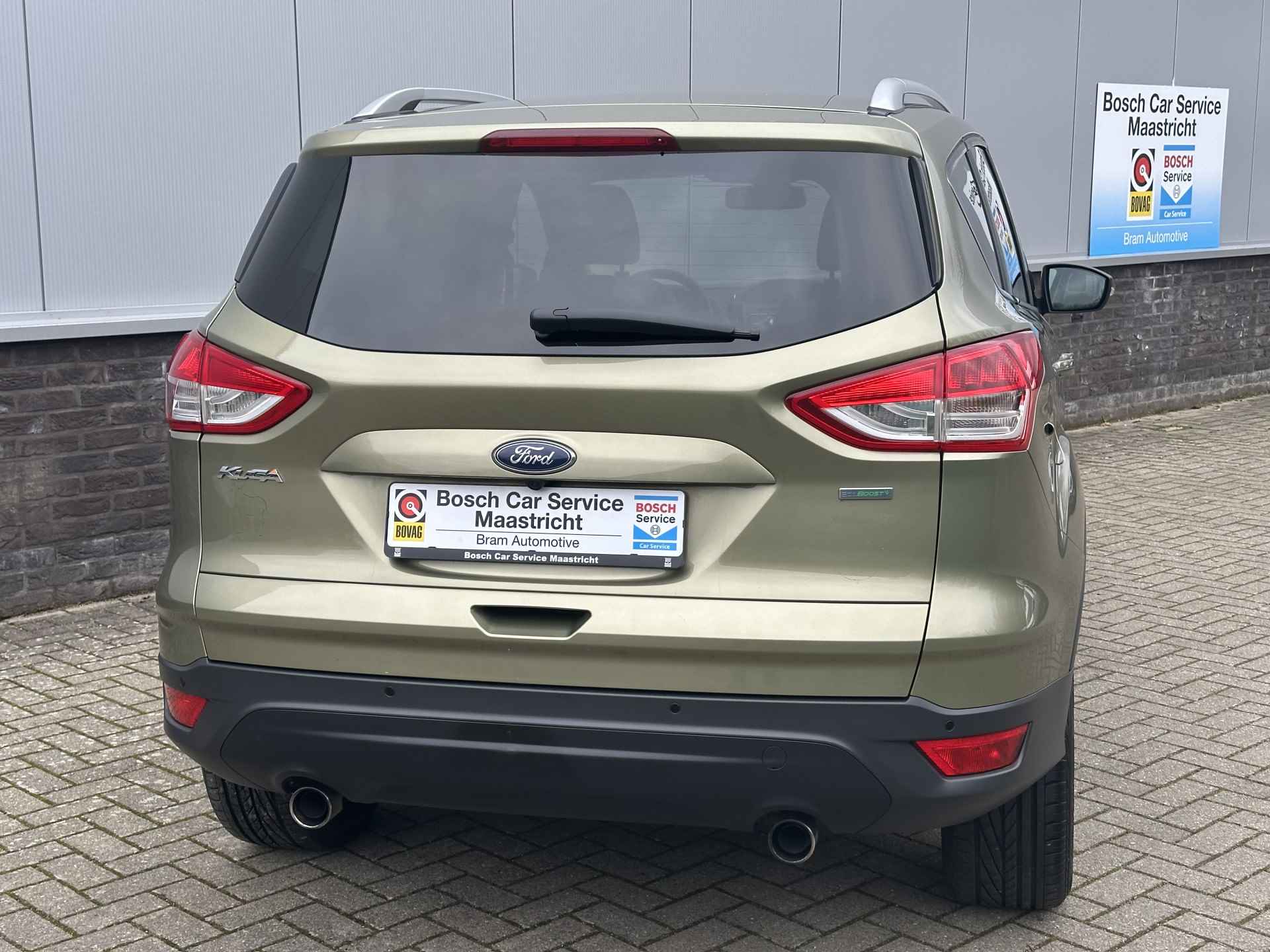 Ford Kuga 1.6 Titanium Plus 4WD | Panorama | 1ste Eigenaar | Volledige Historie | Cruise en Climate control | Winter pakket - 33/38