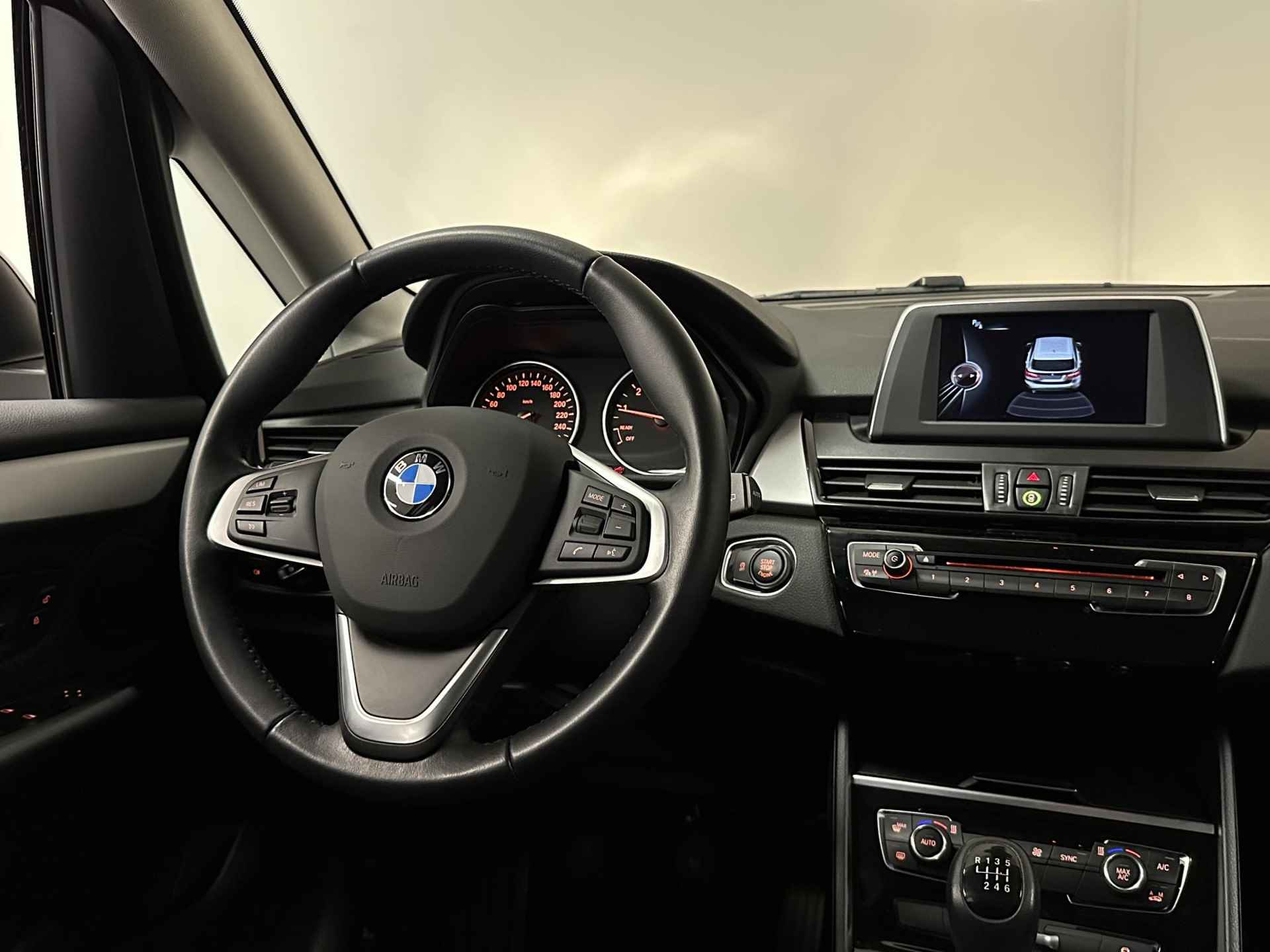 BMW 2-serie Active Tourer 218i Essential | Navigatie - 13/33