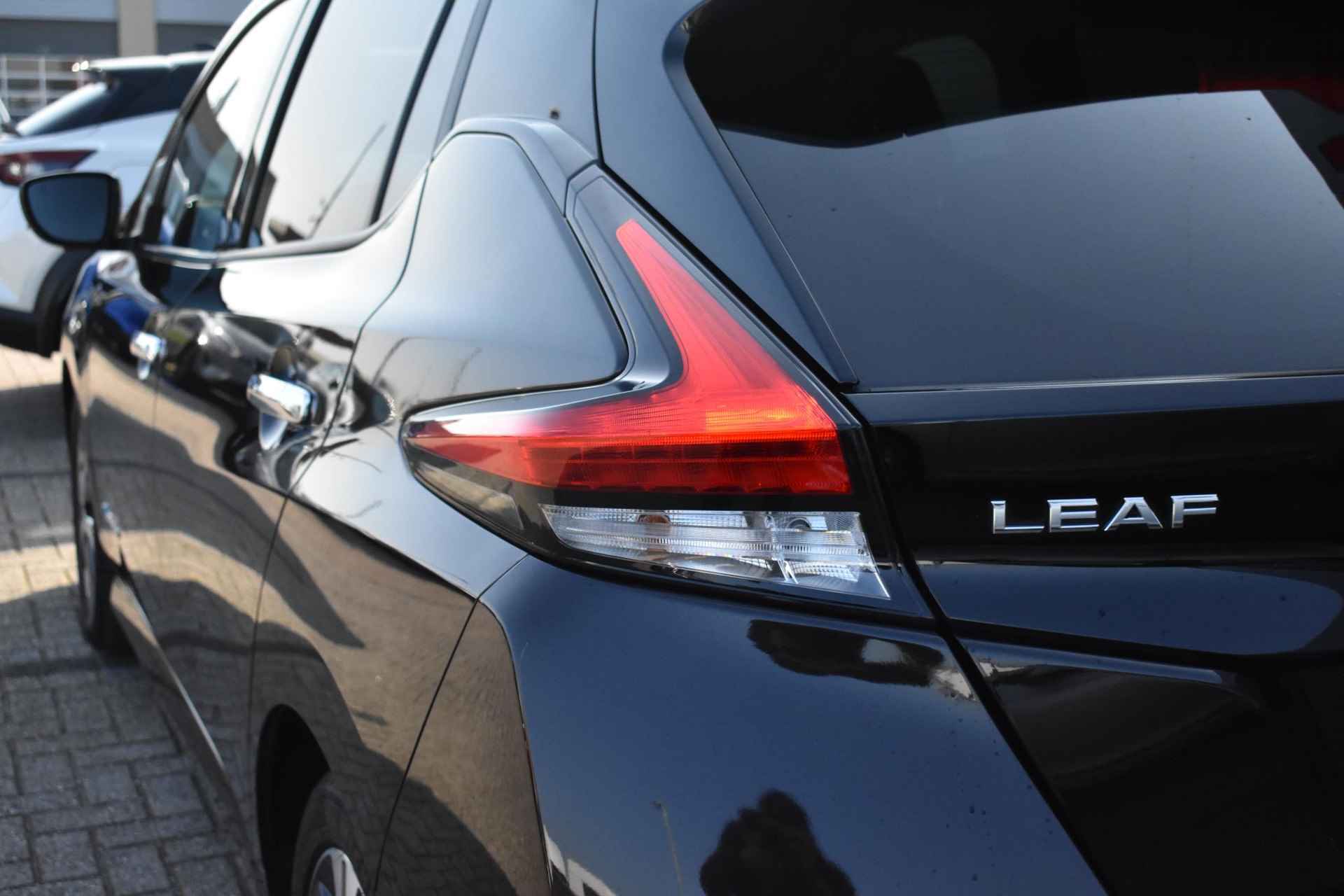 Nissan LEAF 2.ZERO EDITION 40 kWh 150pk | Navigatie | Stoelverwarming | 360 Camera | Adaptive Cruise Control | Automaat - 12/37
