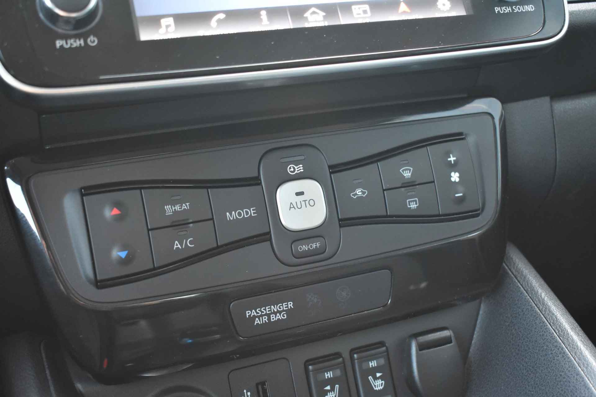 Nissan LEAF 2.ZERO EDITION 40 kWh 150pk | Navigatie | Stoelverwarming | 360 Camera | Adaptive Cruise Control | Automaat - 25/37