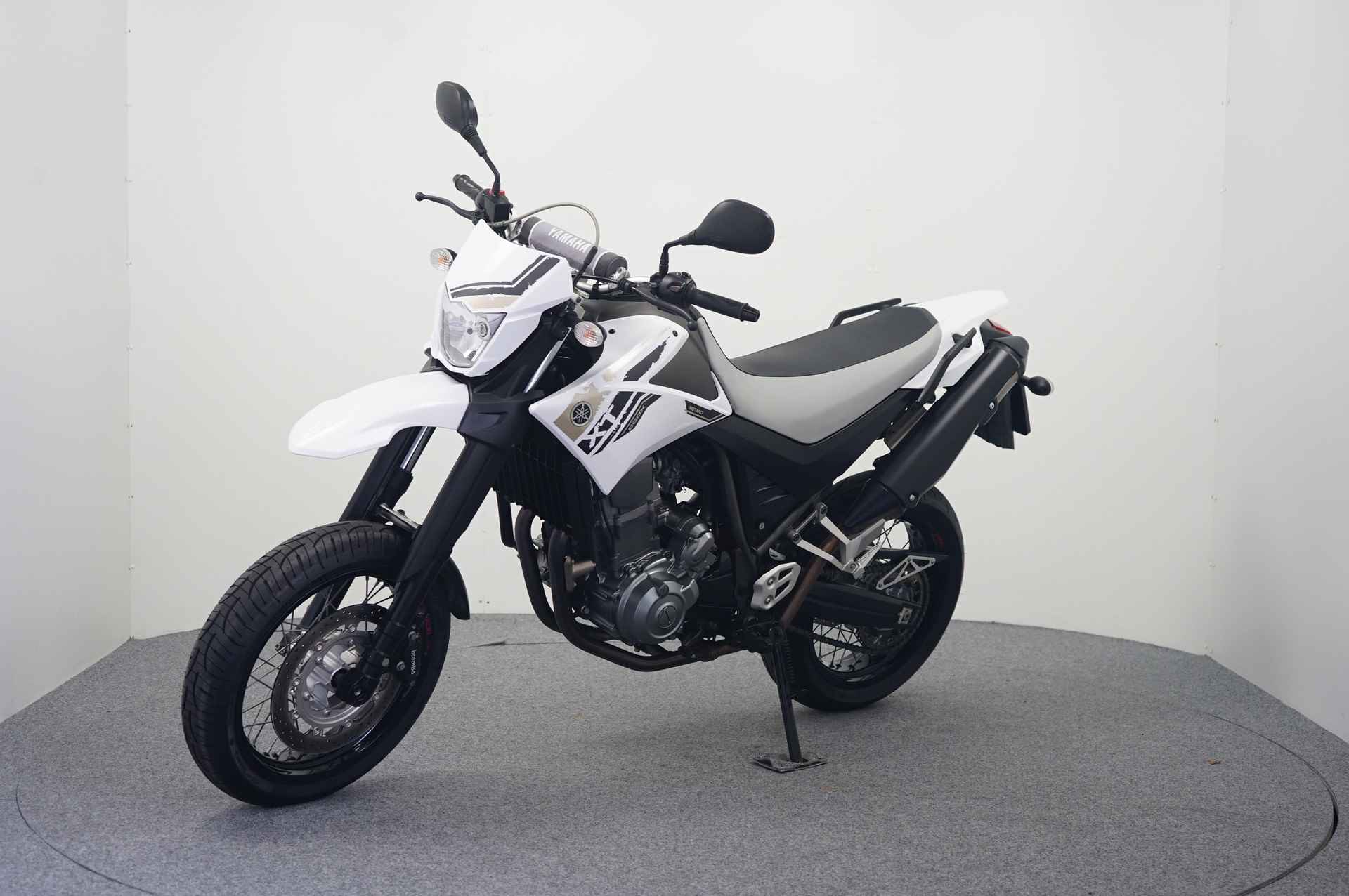 Yamaha XT 660 X - 4/16