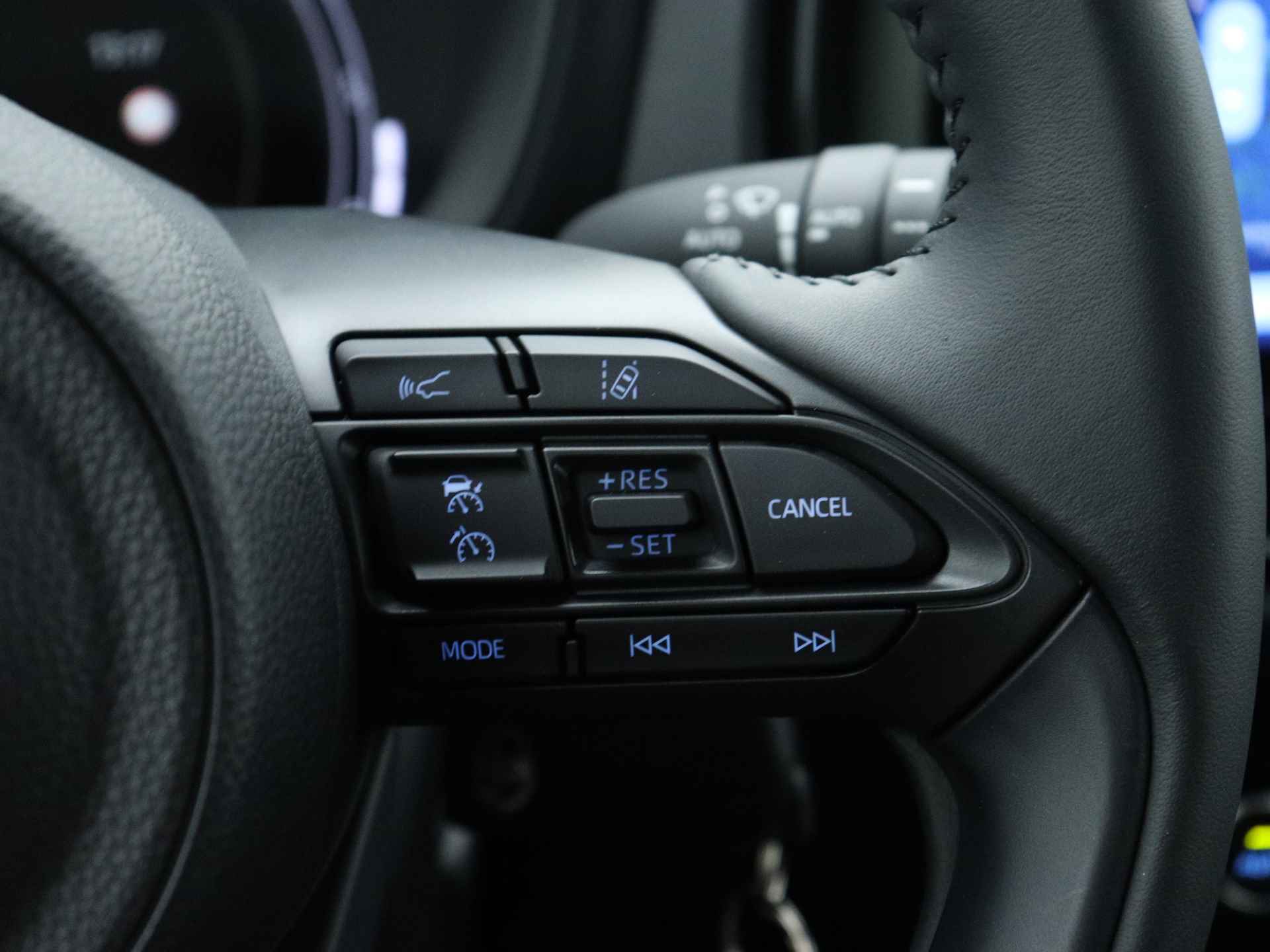 Toyota Aygo X 1.0 VVT-i MT Envy *Demo* | JBL-Audio | Navigatie | - 26/43