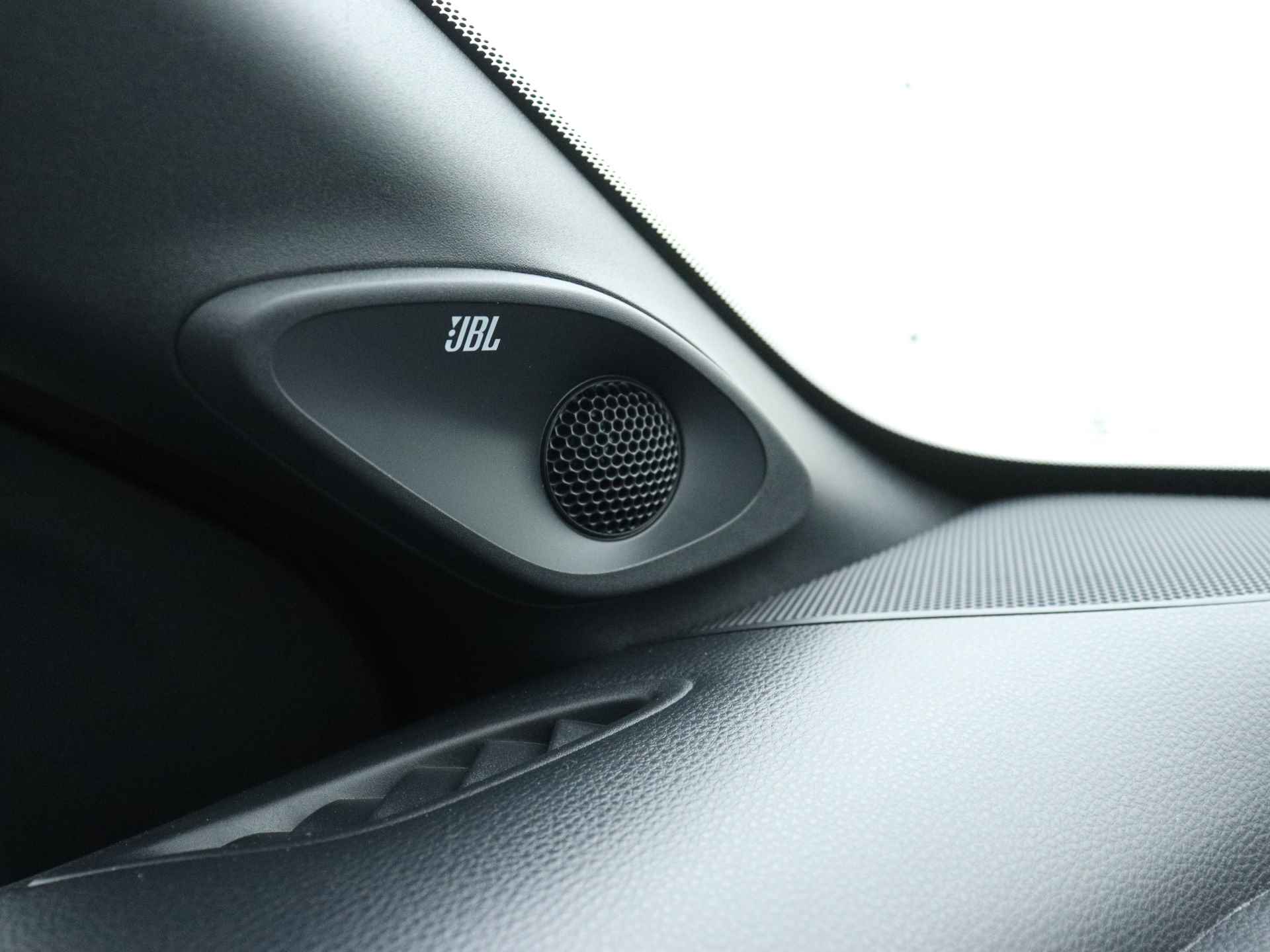 Toyota Aygo X 1.0 VVT-i MT Envy *Demo* | JBL-Audio | Navigatie | - 36/43