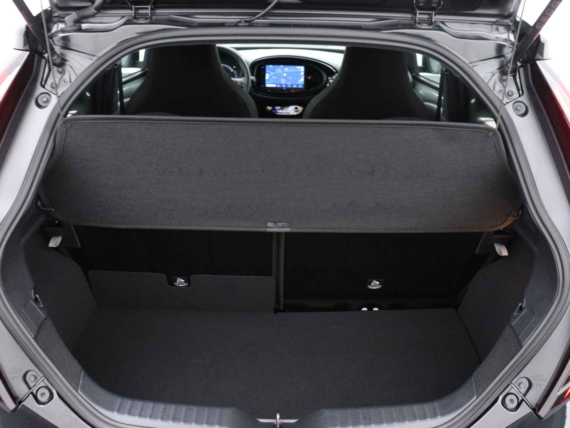 Toyota Aygo X 1.0 VVT-i MT Envy *Demo* | JBL-Audio | Navigatie | - 37/43