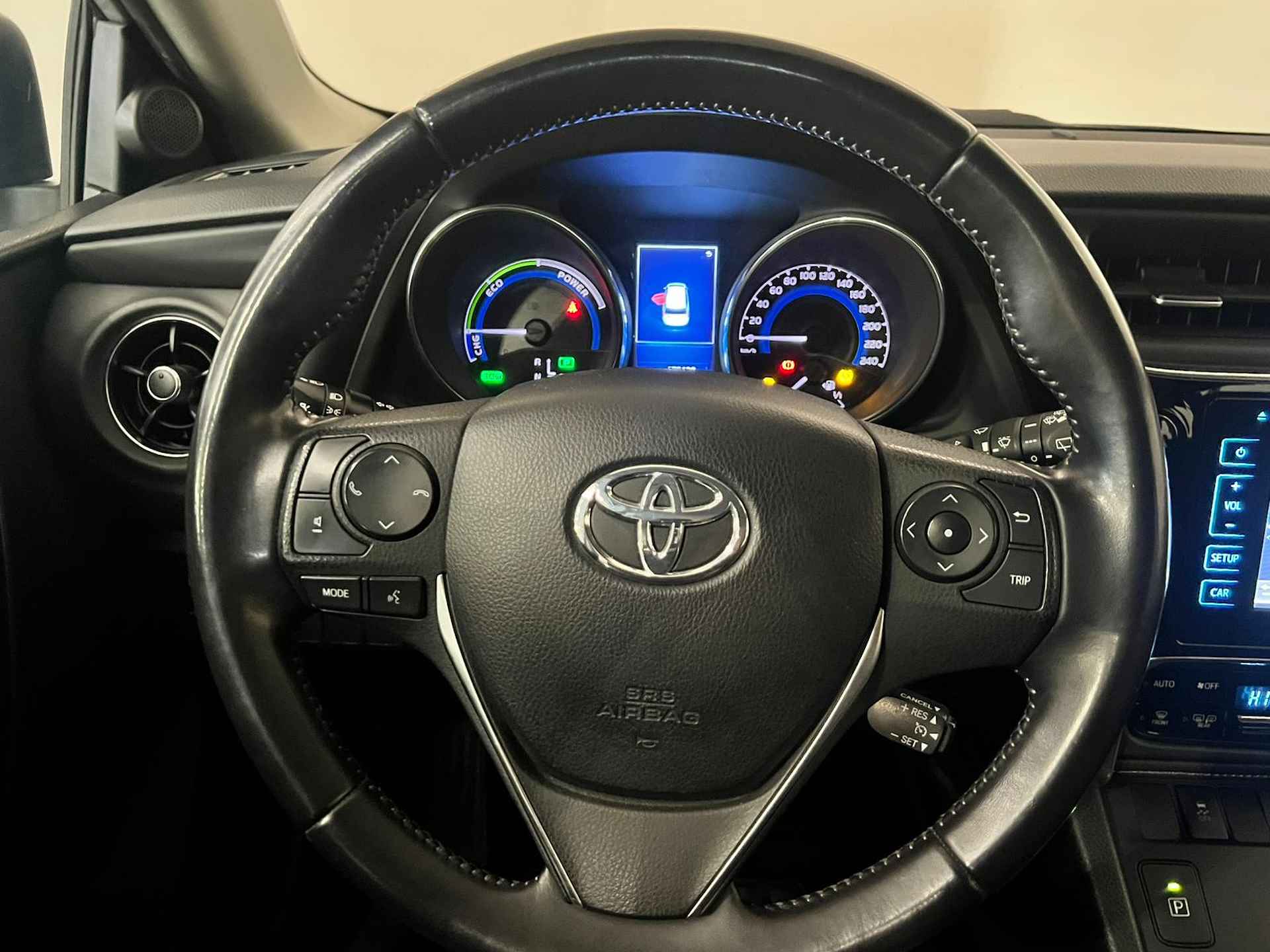 Toyota Auris 1.8 HYBRID TOURING SPORTS CVT Automaat / Clima / Cruise / Achteruitrijcamera - 7/18