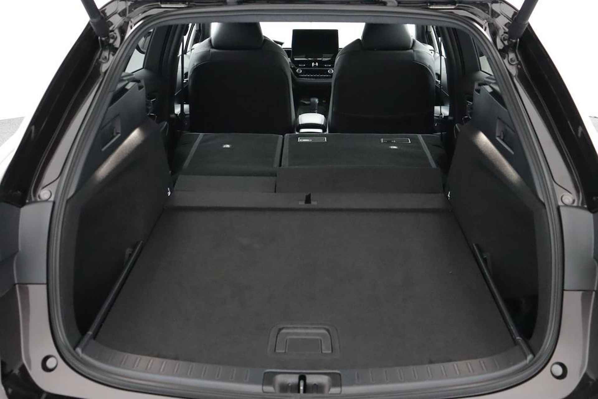 Toyota Corolla Touring Sports 1.8 Hybrid First Edition | Navigatie | Adaptieve-Cruise | Parkeersensoren | Elektrische achterklep | - 24/105