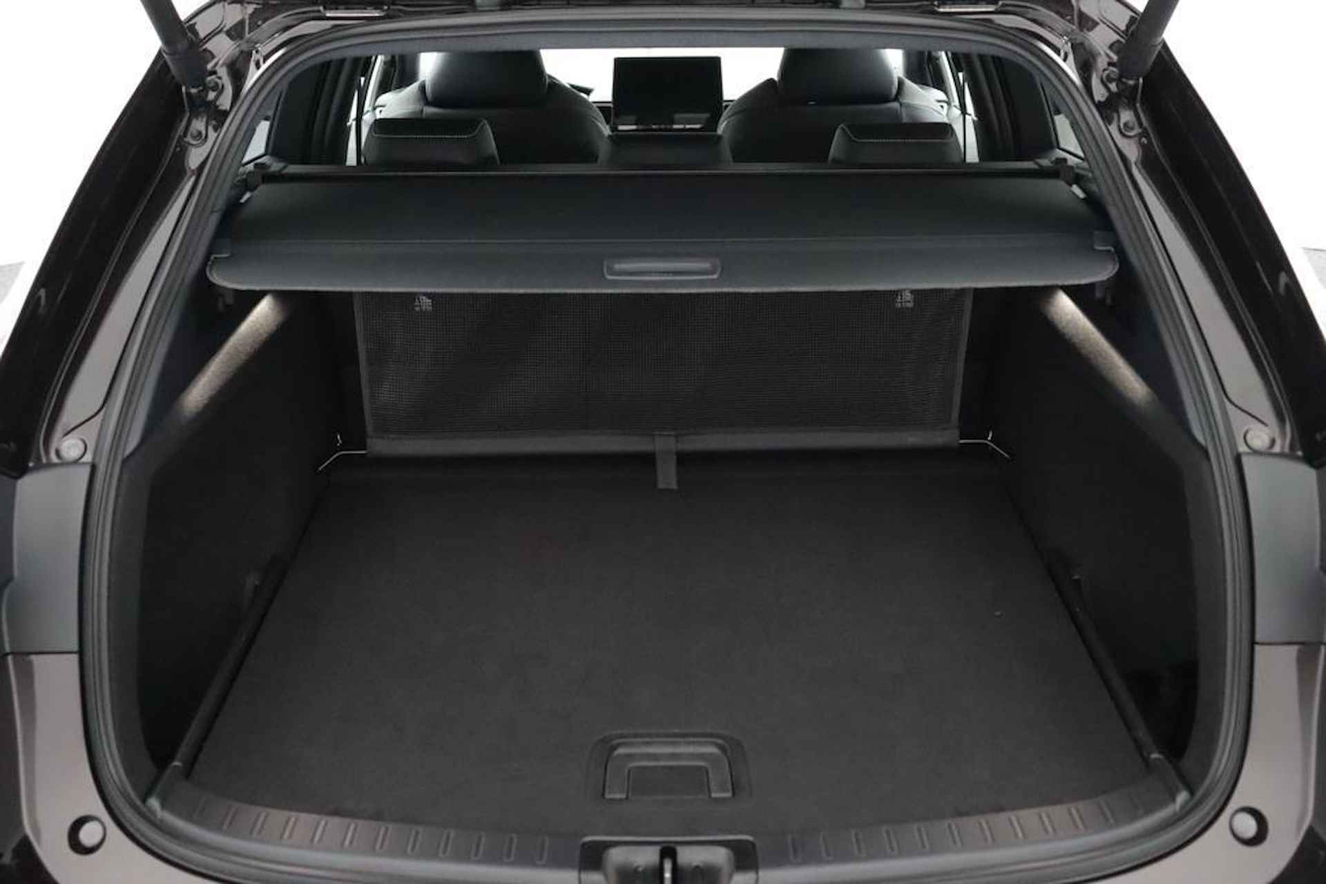 Toyota Corolla Touring Sports 1.8 Hybrid First Edition | Navigatie | Adaptieve-Cruise | Parkeersensoren | Elektrische achterklep | - 48/105