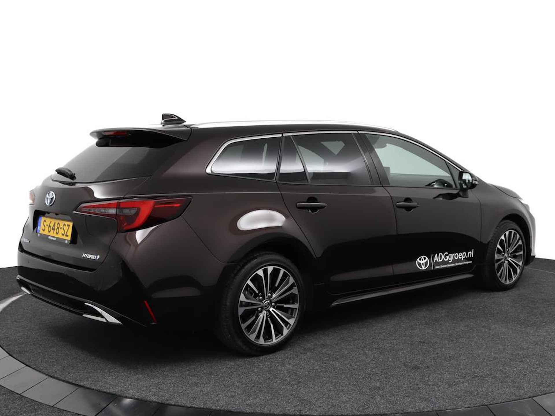 Toyota Corolla Touring Sports 1.8 Hybrid First Edition | Navigatie | Adaptieve-Cruise | Parkeersensoren | Elektrische achterklep | - 51/105
