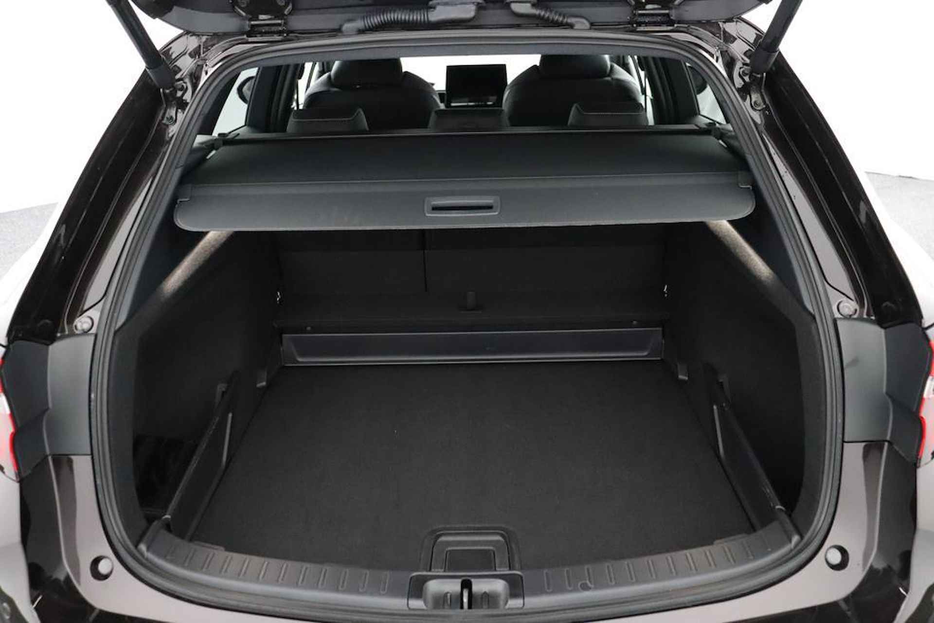 Toyota Corolla Touring Sports 1.8 Hybrid First Edition | Navigatie | Adaptieve-Cruise | Parkeersensoren | Elektrische achterklep | - 72/105