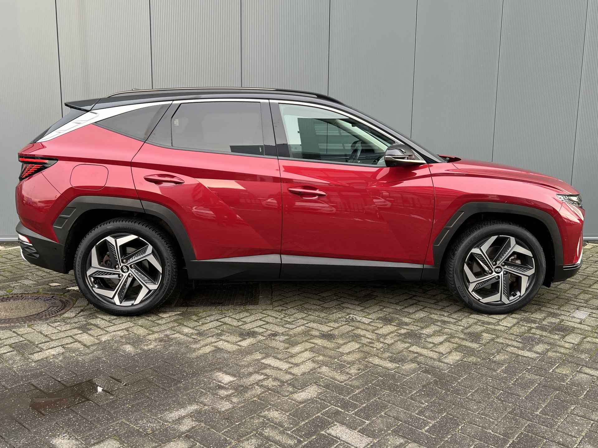 Hyundai Tucson 1.6 T-GDI PHEV 265pk Premium 4WD | Elektrische achterklep | Stoelventilatie | Leder | Adaptive cruise controle | Bestuurdersstoe - 4/36