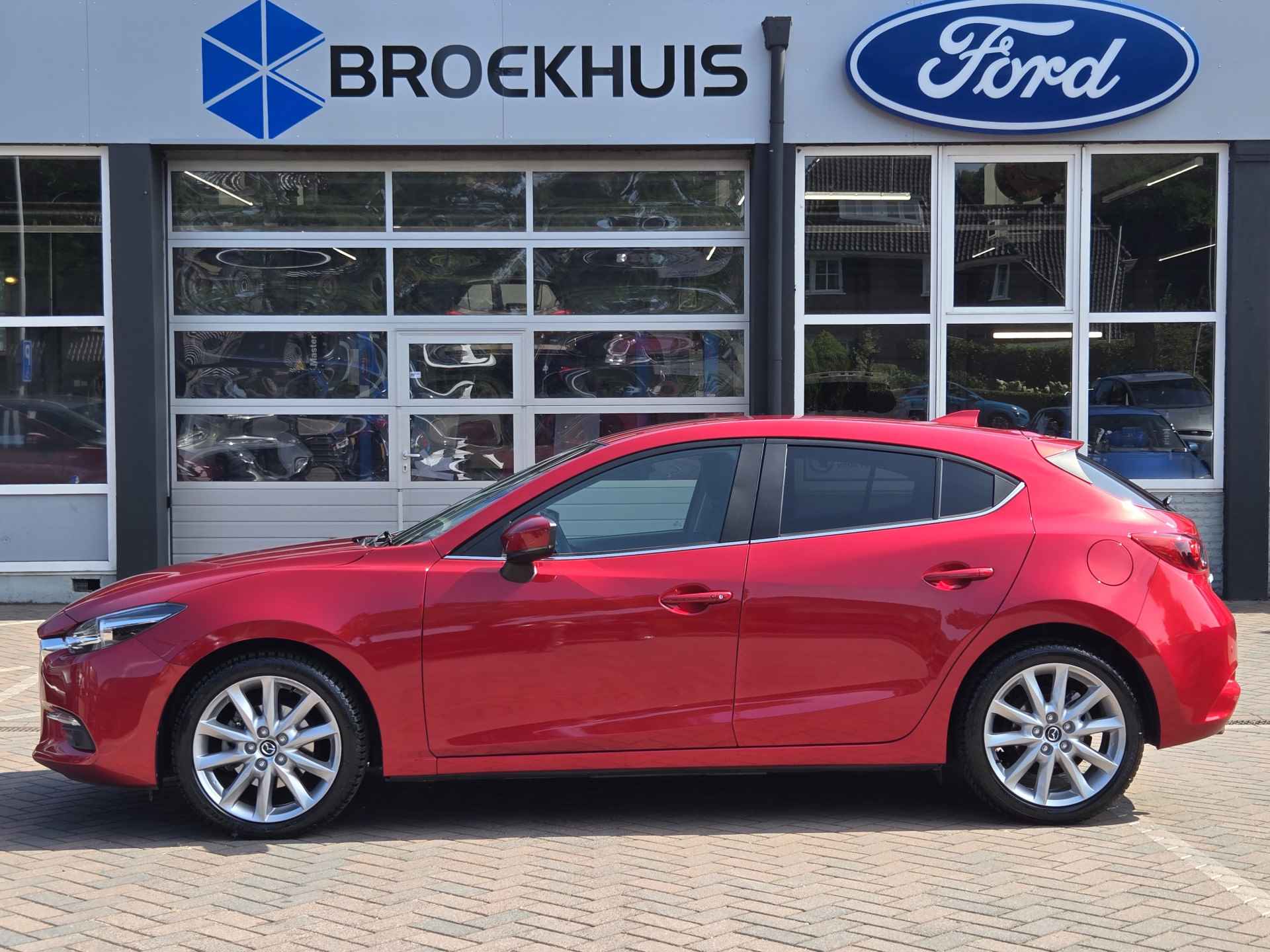 Mazda 3 2.0 SkyActiv-G 120 GT-M AUTOMAAT | STOELVERWARMING | 1E EIGENAAR | DEALER OH! | CRUISE CTRL | DODE HOEK DETECTIE - 3/34