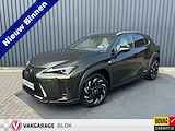 Lexus UX 250h F Sport Premium / President Pack | Ivoor leer | afnm. Trekhaak | 10 jr Garantie | Rijklaar!!