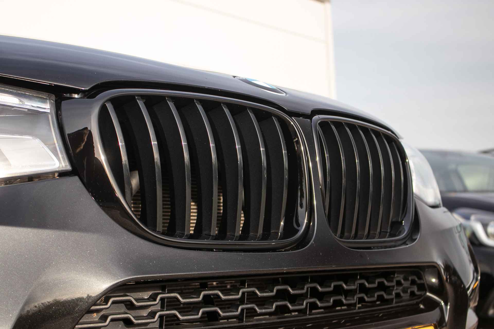 BMW X4 M40i High Executive Automaat 361 PK - All in rijklaarprijs | Schuifdak | Trekhaak wegkl. | Leder | Mem. stoelen | Nav - 36/61