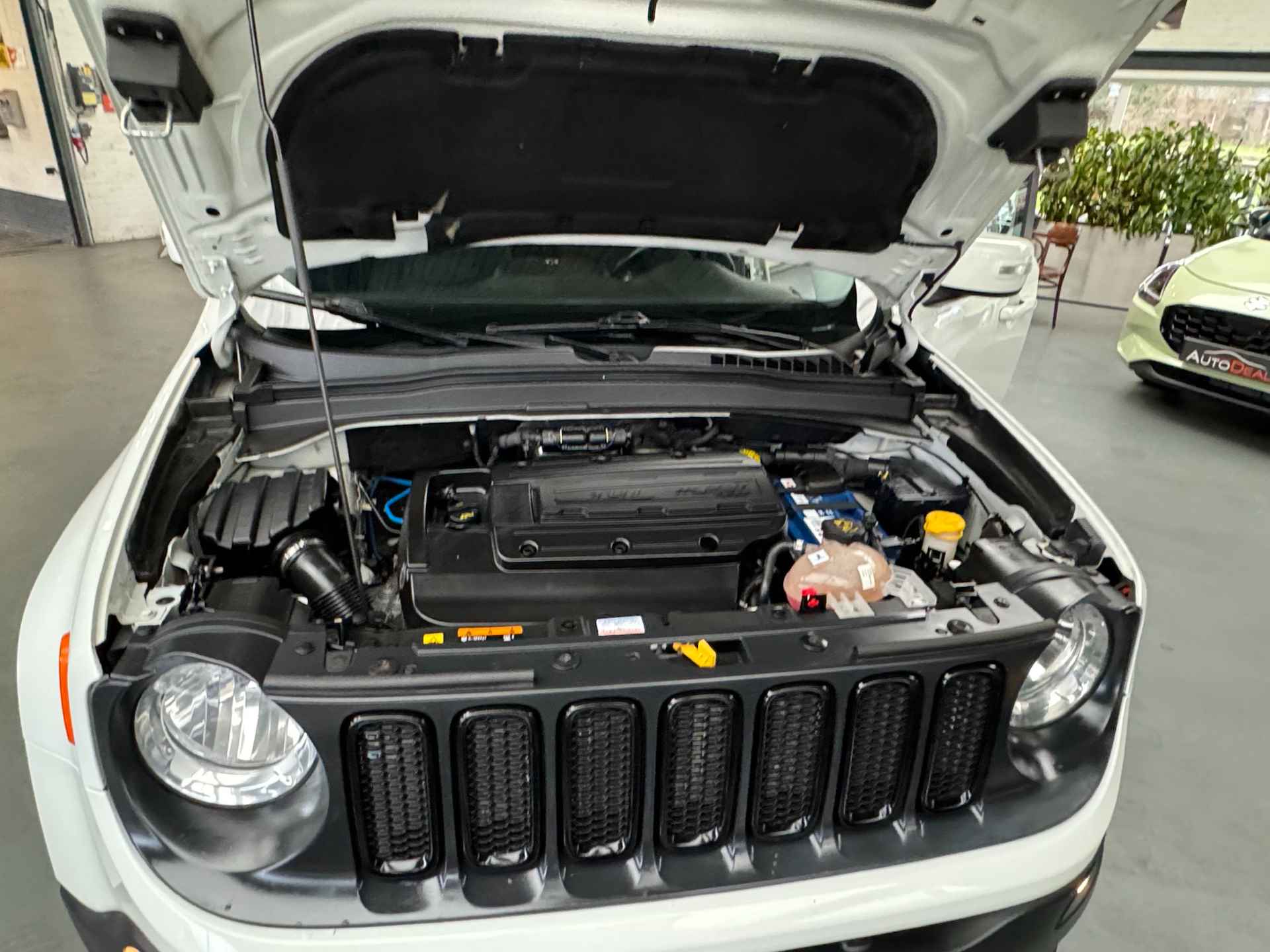 Jeep Renegade 1.4 MultiAir Night Eagle II trekhaak - 16/24