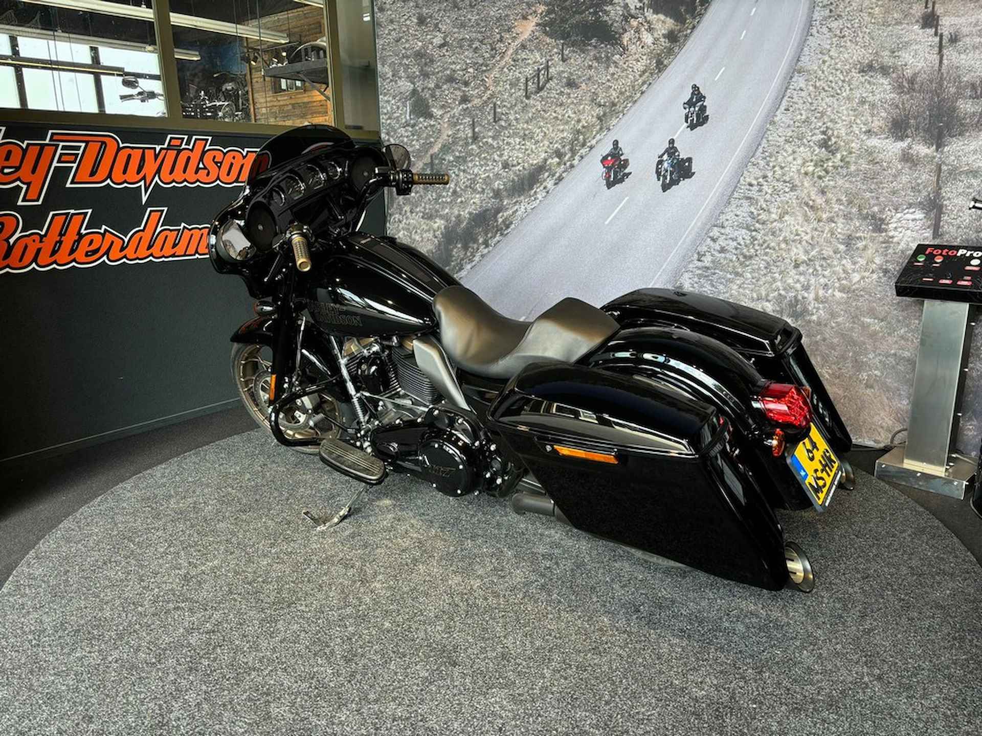 Harley-Davidson FLHXST STREET GLIDE ST - 9/12