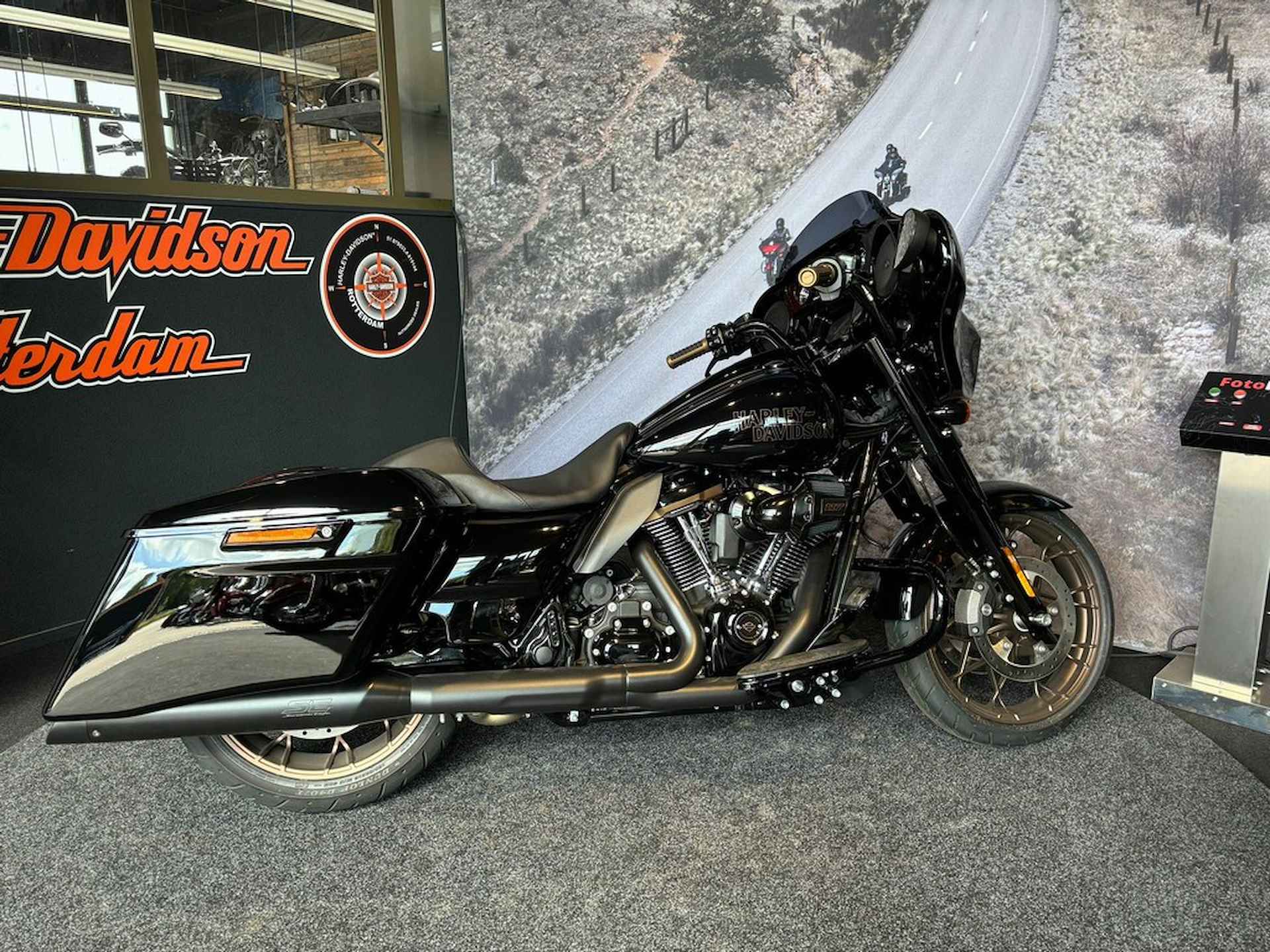 Harley-Davidson FLHXST STREET GLIDE ST - 3/12