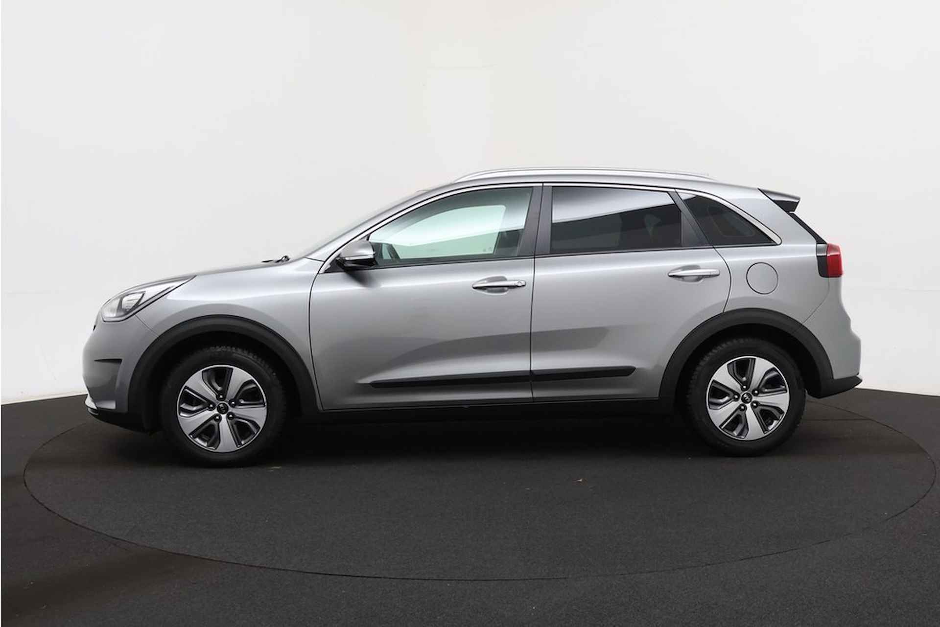 KIA Niro 1.6 GDi 141Pk Hybrid DynamicLine Camera cruise navi DAB - 20/26