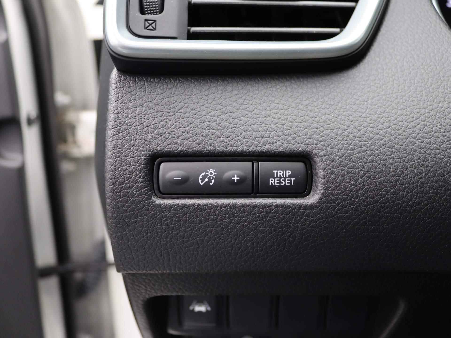 Nissan Qashqai 1.3 DIG-T Premium Edition Automaat | Airco | Navigatie | Cruise Control | Leren Bekleding | panoramadak | lichtmetalen velgen 19" | - 25/45