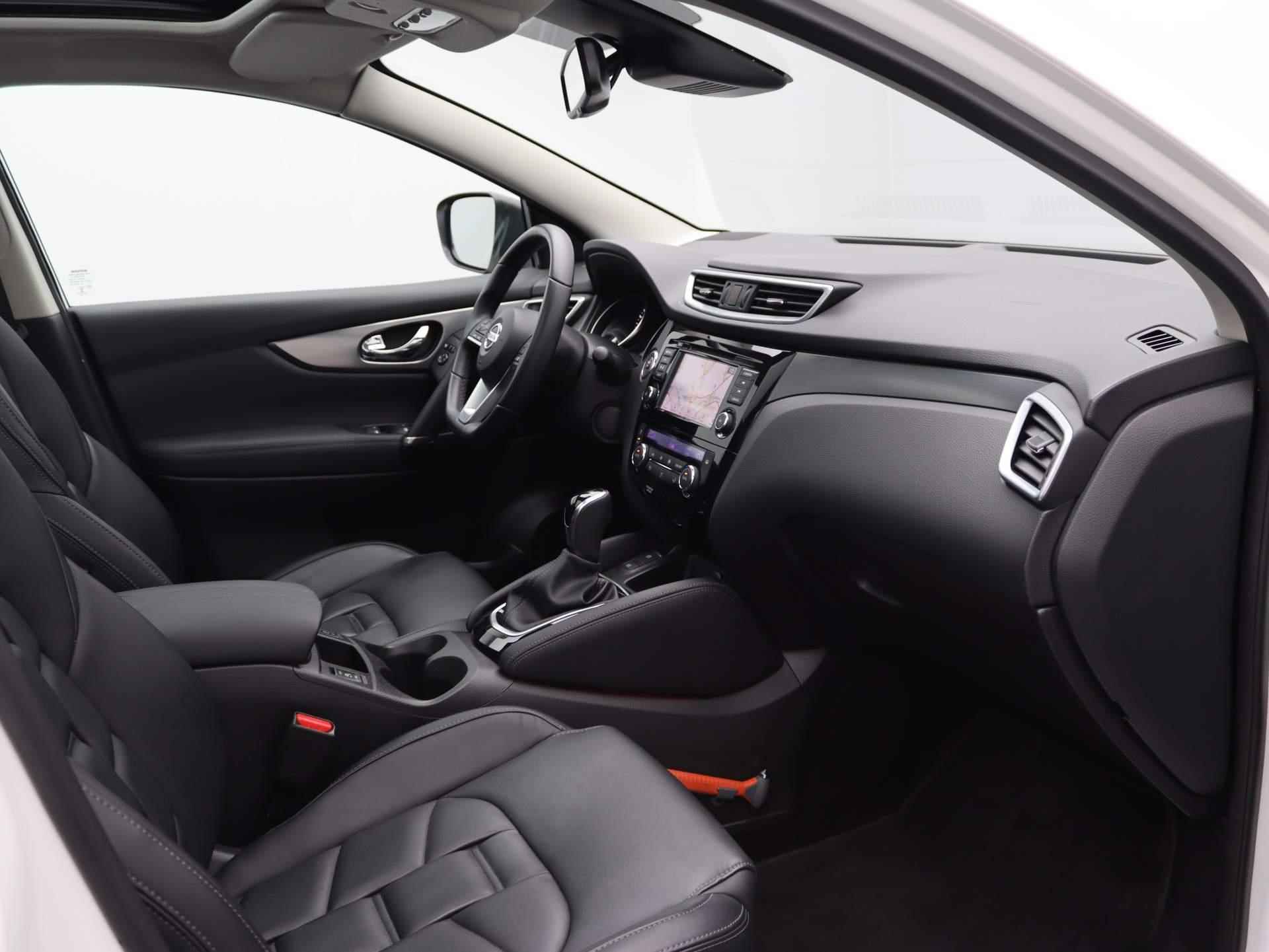 Nissan Qashqai 1.3 DIG-T Premium Edition Automaat | Airco | Navigatie | Cruise Control | Leren Bekleding | panoramadak | lichtmetalen velgen 19" | - 29/46