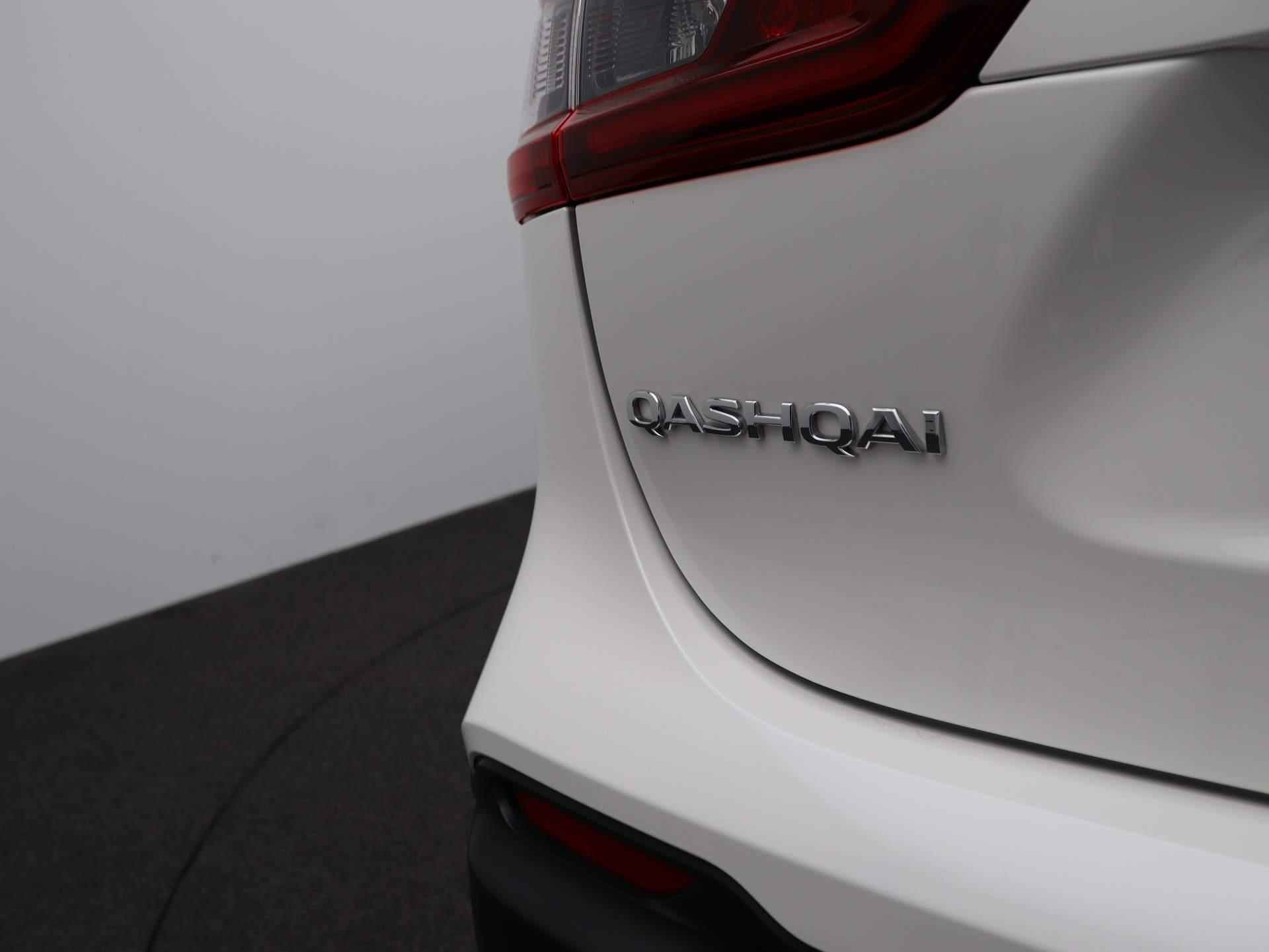 Nissan Qashqai 1.3 DIG-T Premium Edition Automaat | Airco | Navigatie | Cruise Control | Leren Bekleding | panoramadak | lichtmetalen velgen 19" | - 37/45